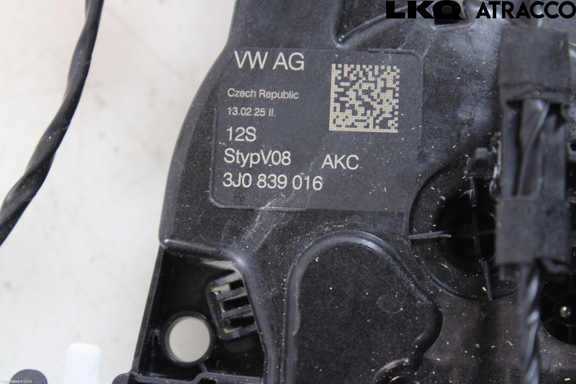 Volkswagen VW PASSAT 24- Låskista-Dörrlås