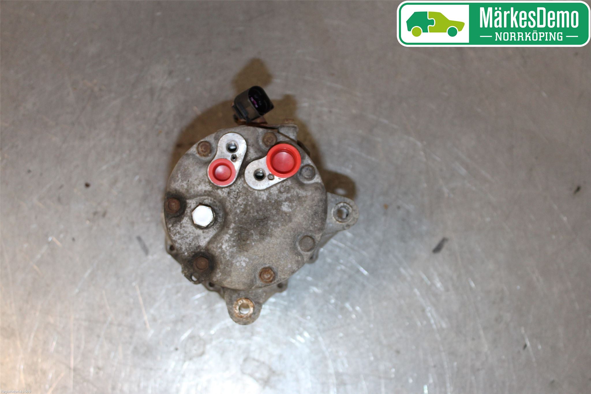 Volkswagen VW CADDY      04-10 Ac Kompressor