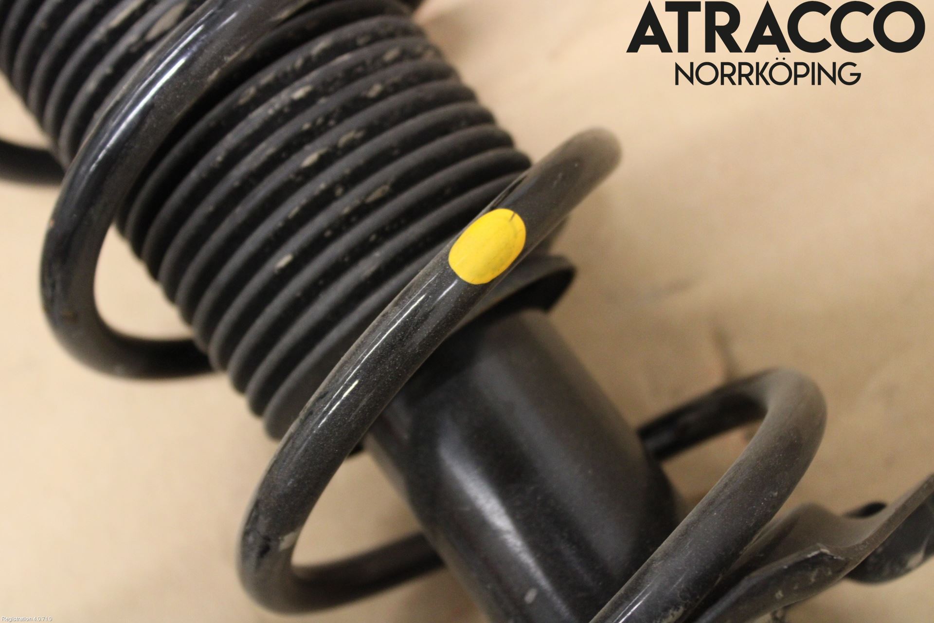 Nissan NOTE E12 14-20 Fjäderben Fram Vänster