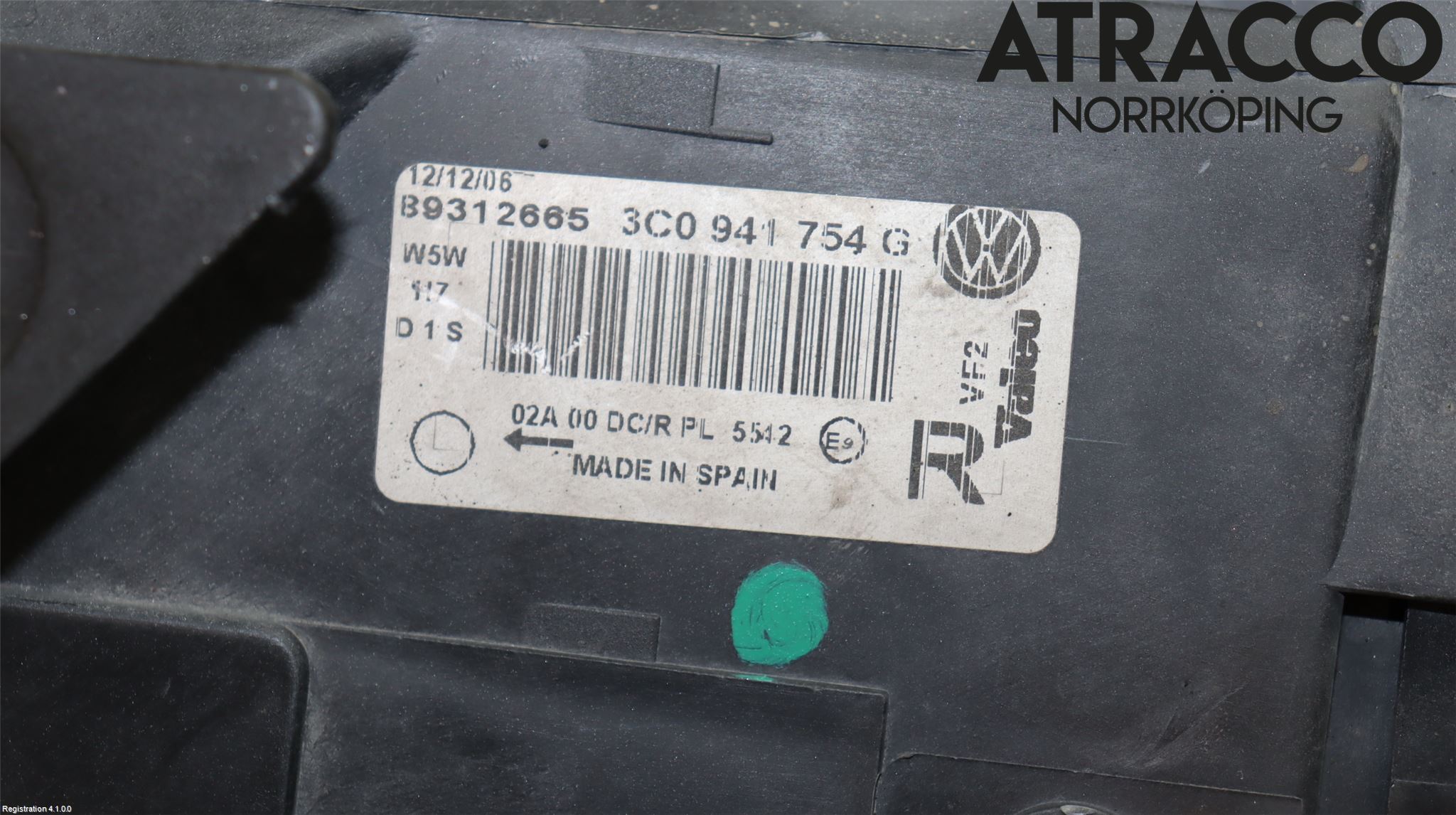 Volkswagen VW PASSAT 05-11 Strålkastare Höger