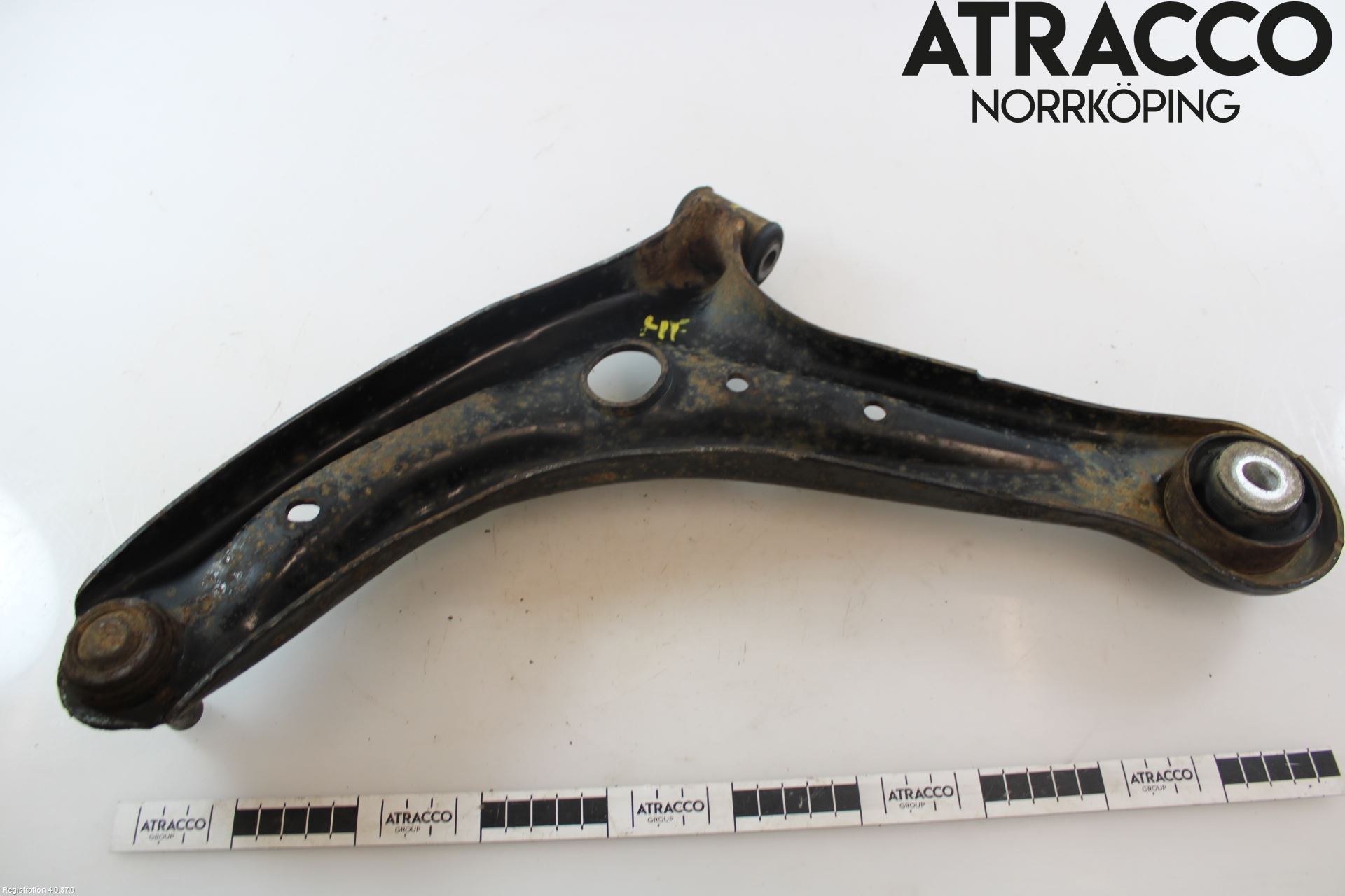 Ford FIESTA 09-12 Bärarm Fram Undre Hö