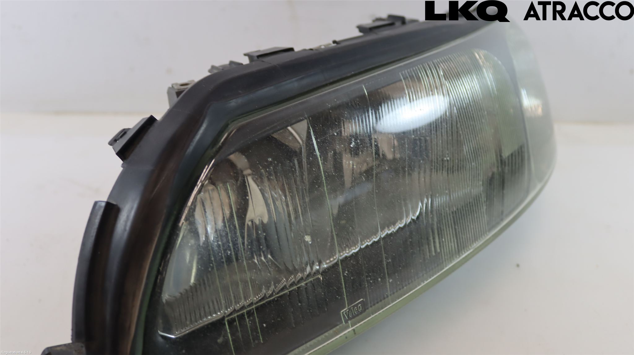 Volvo V70 00-04 Strålkastare Vänster