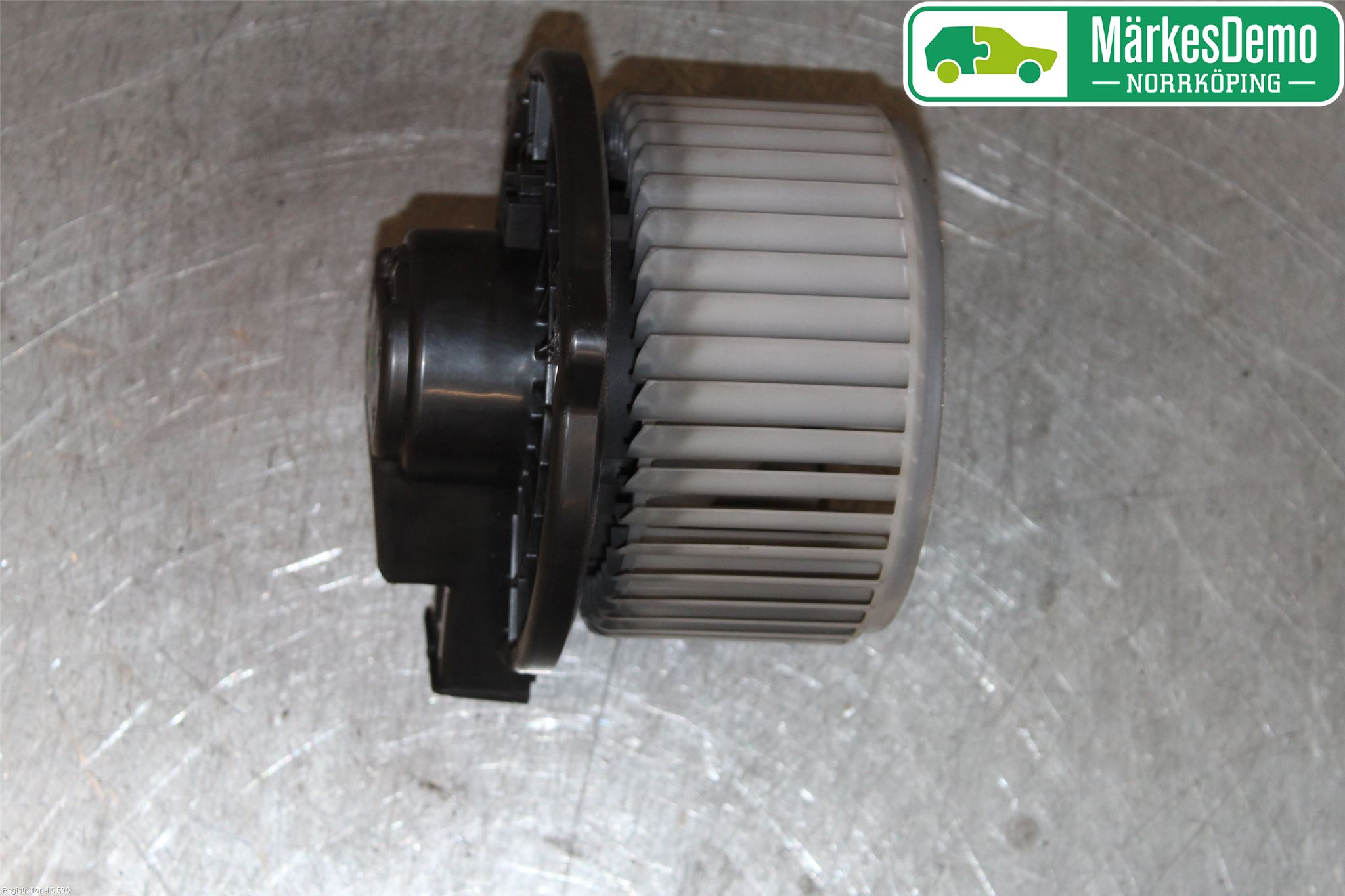 Subaru JUSTY      N Värmefläkt