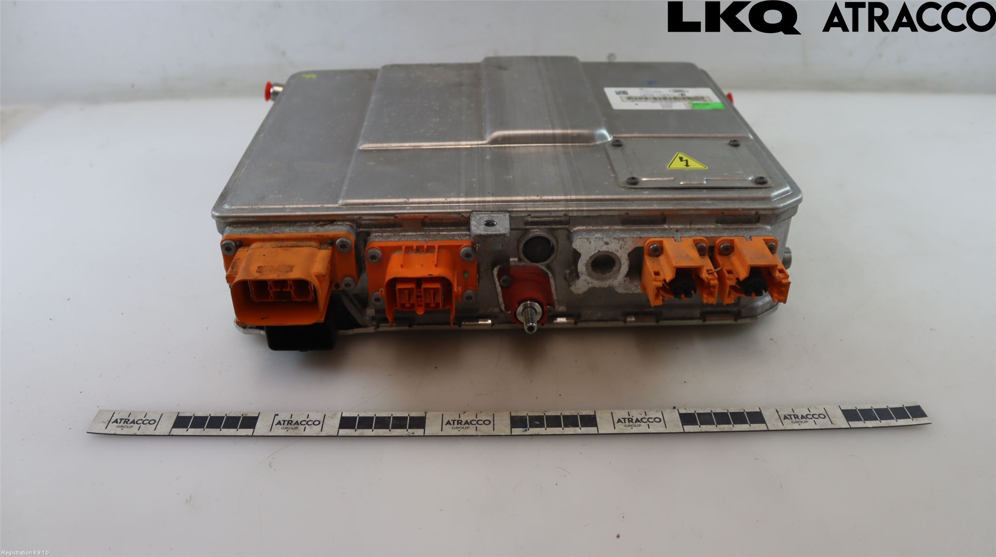 Jaguar I-PACE 18- Converter