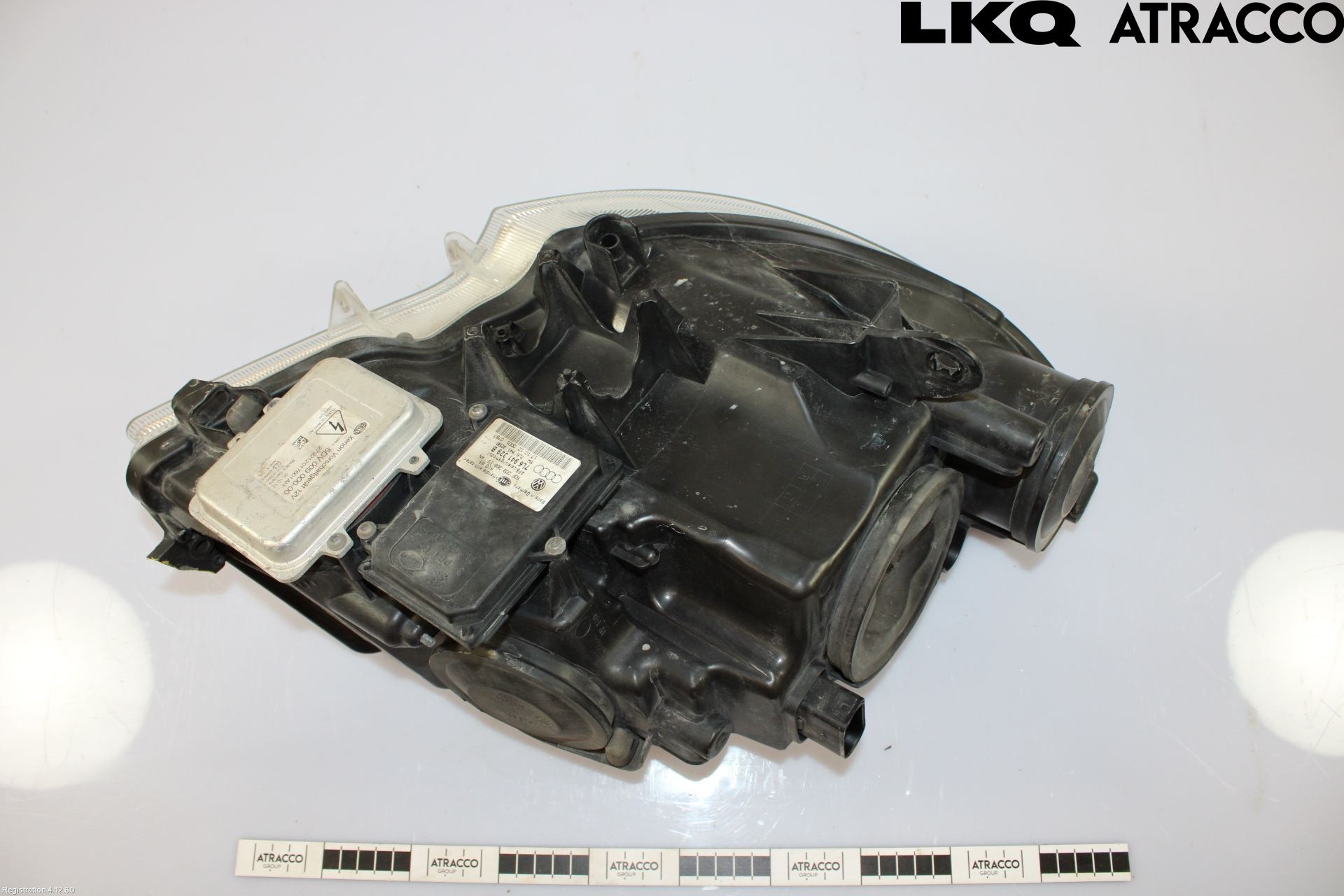 Skoda SUPERB 09-15 Strålkastare Vänster