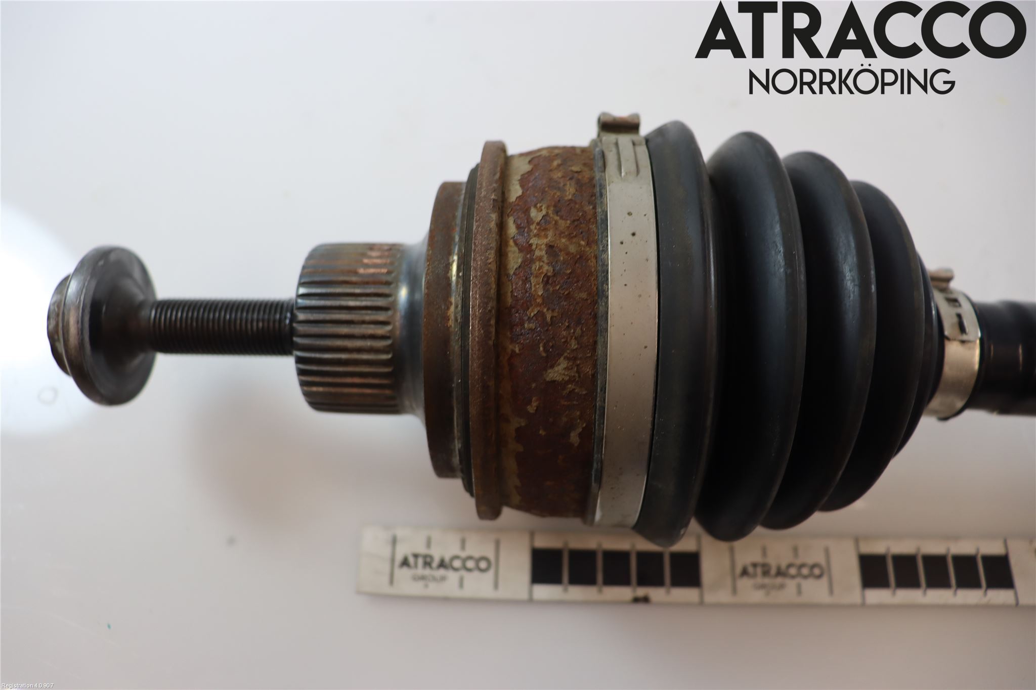 Audi A6 F2/C8 19- Drivaxel Fram Höger