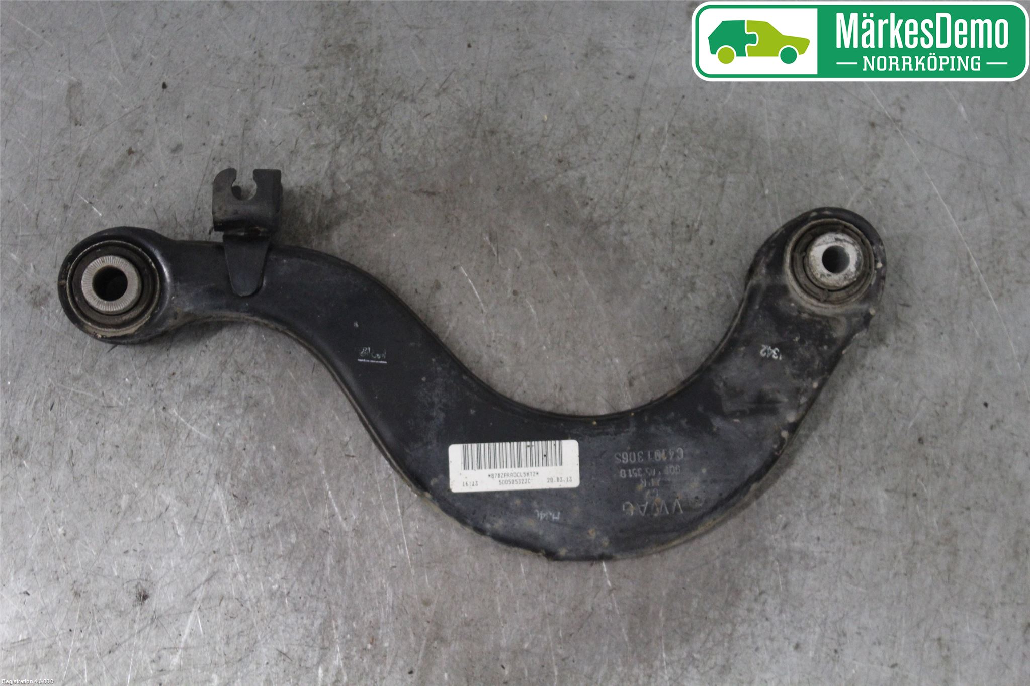 Audi Q3 8U 12-18 Bärarm Bak Övre Höger