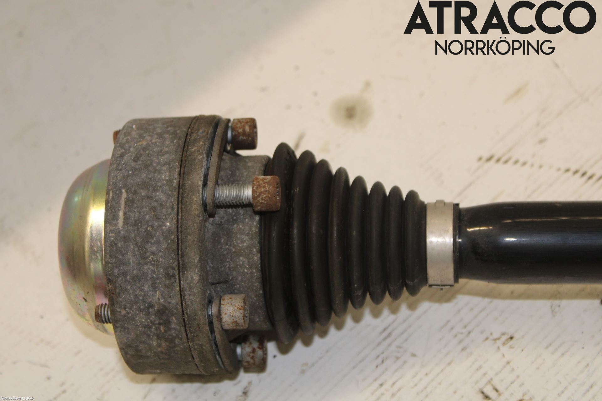 Audi A4/S4 B9 16-19 Drivaxel Bak Vänster
