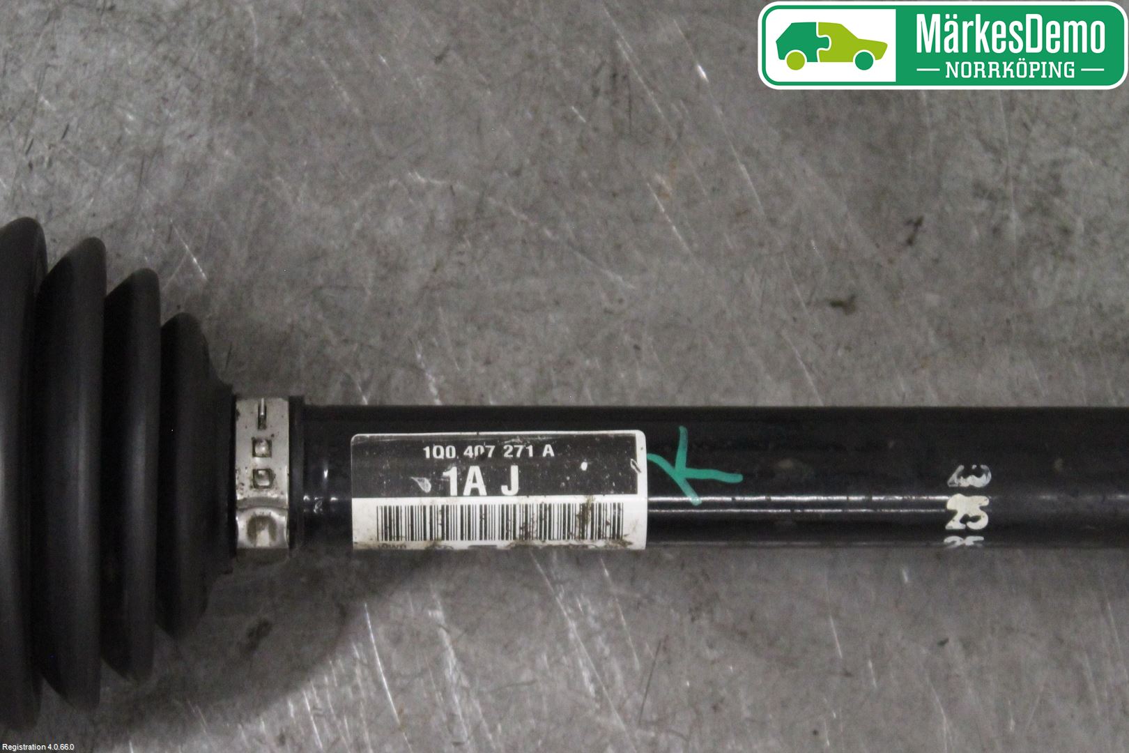 Volkswagen VW PASSAT 05-11 Drivaxel Fram Vänster