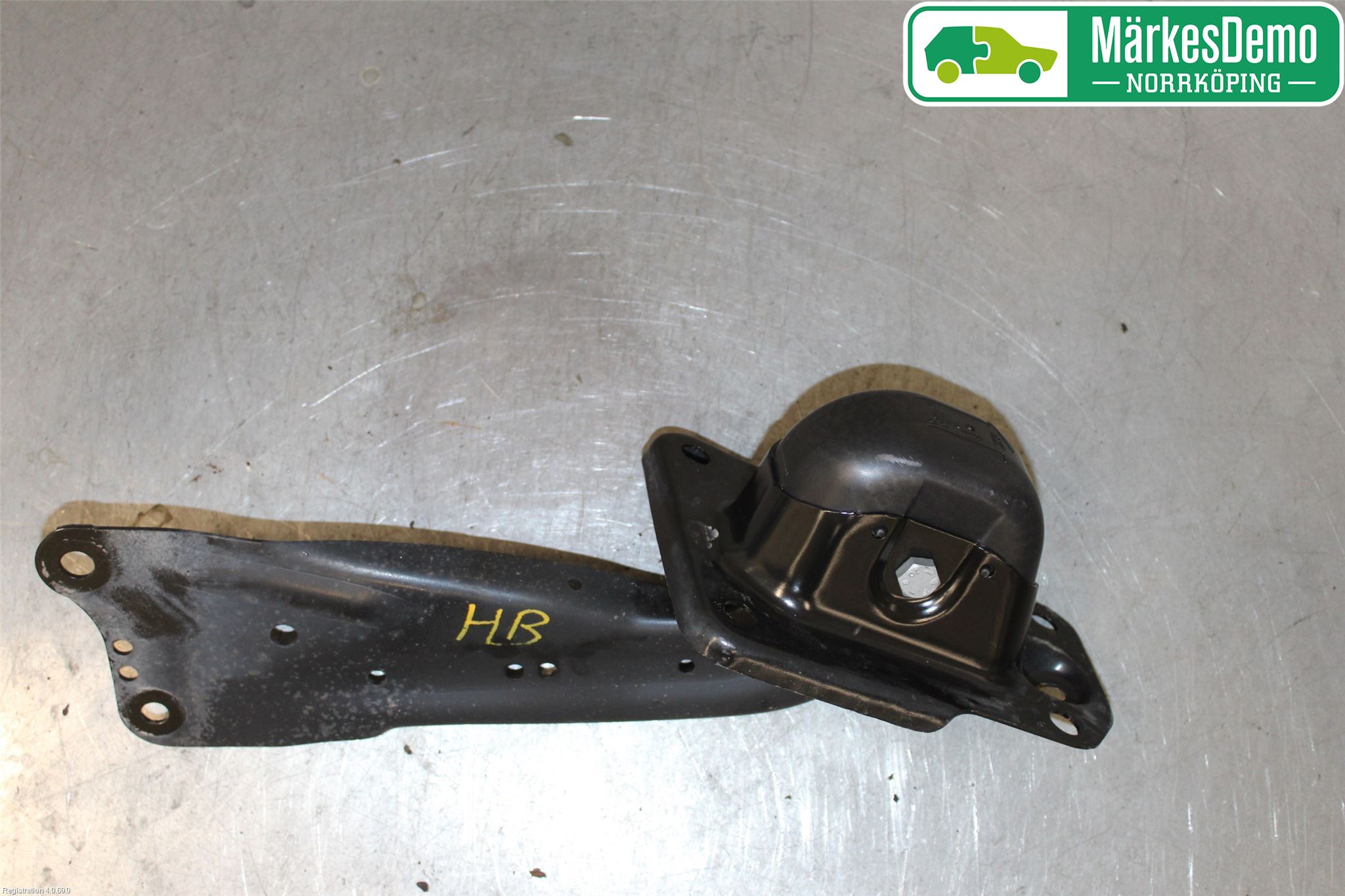 Volkswagen VW PASSAT 15-19 Bärarm Bak Höger