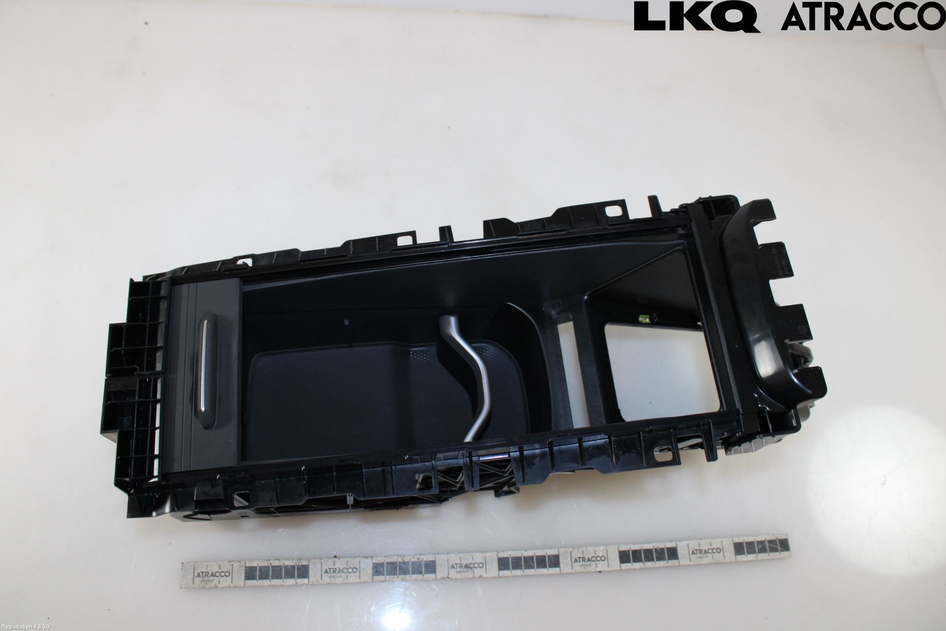 Volkswagen VW ID.4 21- Instrumentkonsoll Mitt