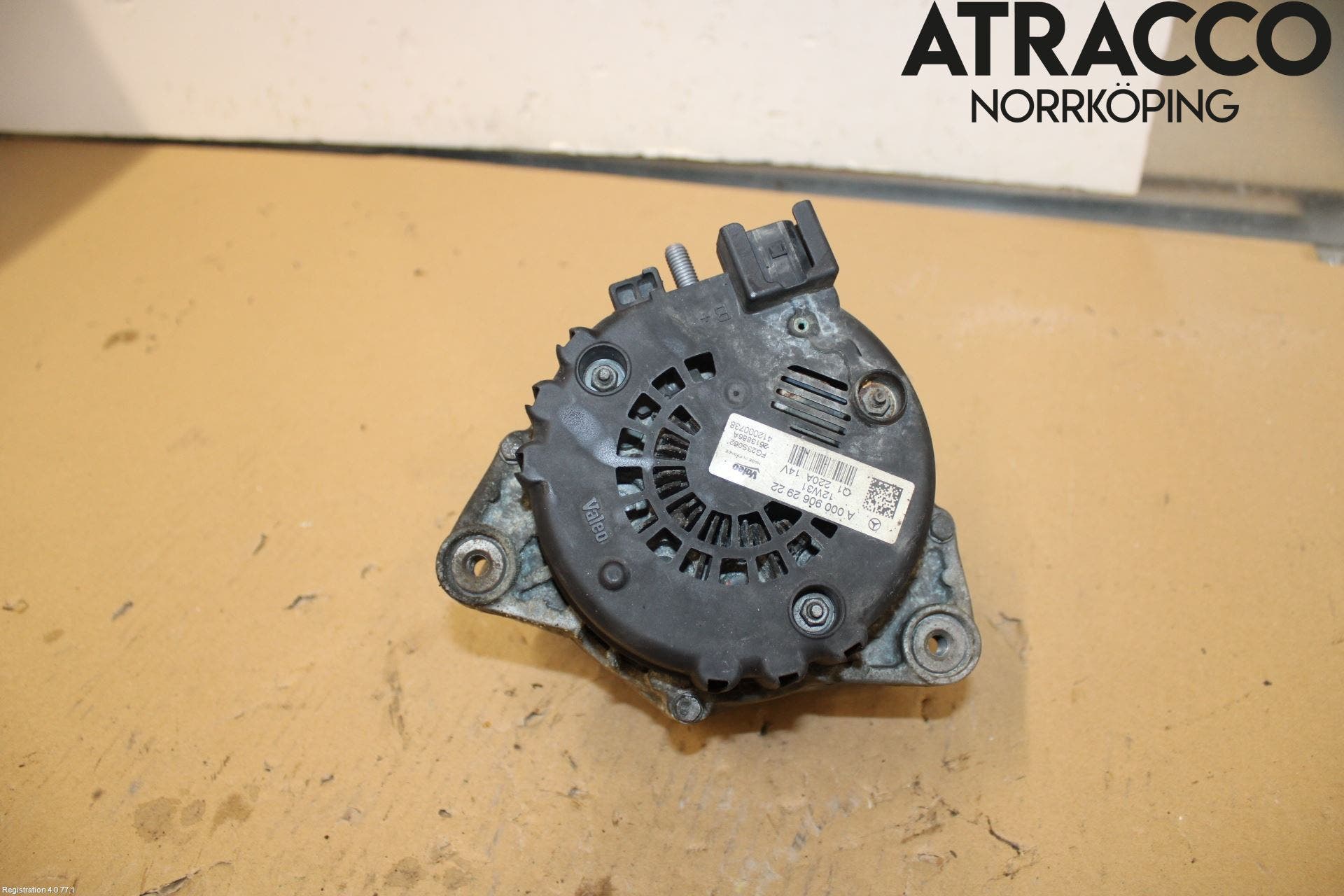 Mercedes-Benz MB E-KLASS (W212) 09-16 Generator