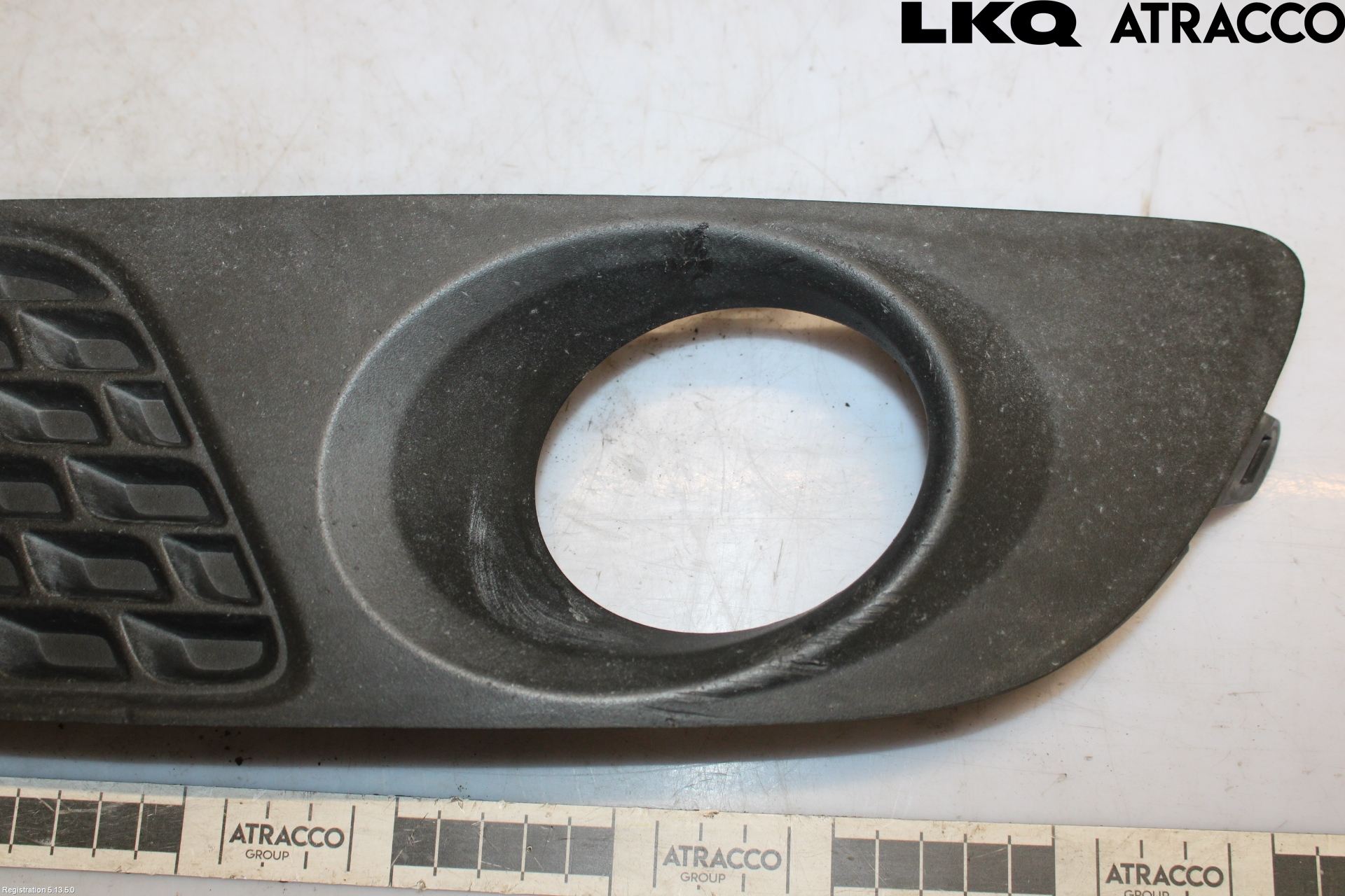 Volvo V70 08-13 Dimljussarg Fram