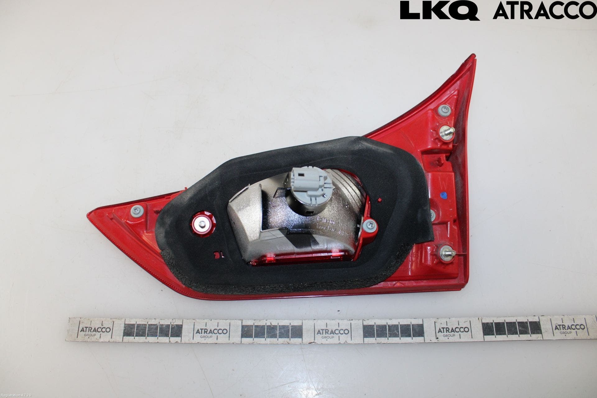 Toyota AURIS 13-19 Bakljus Lucka Vä