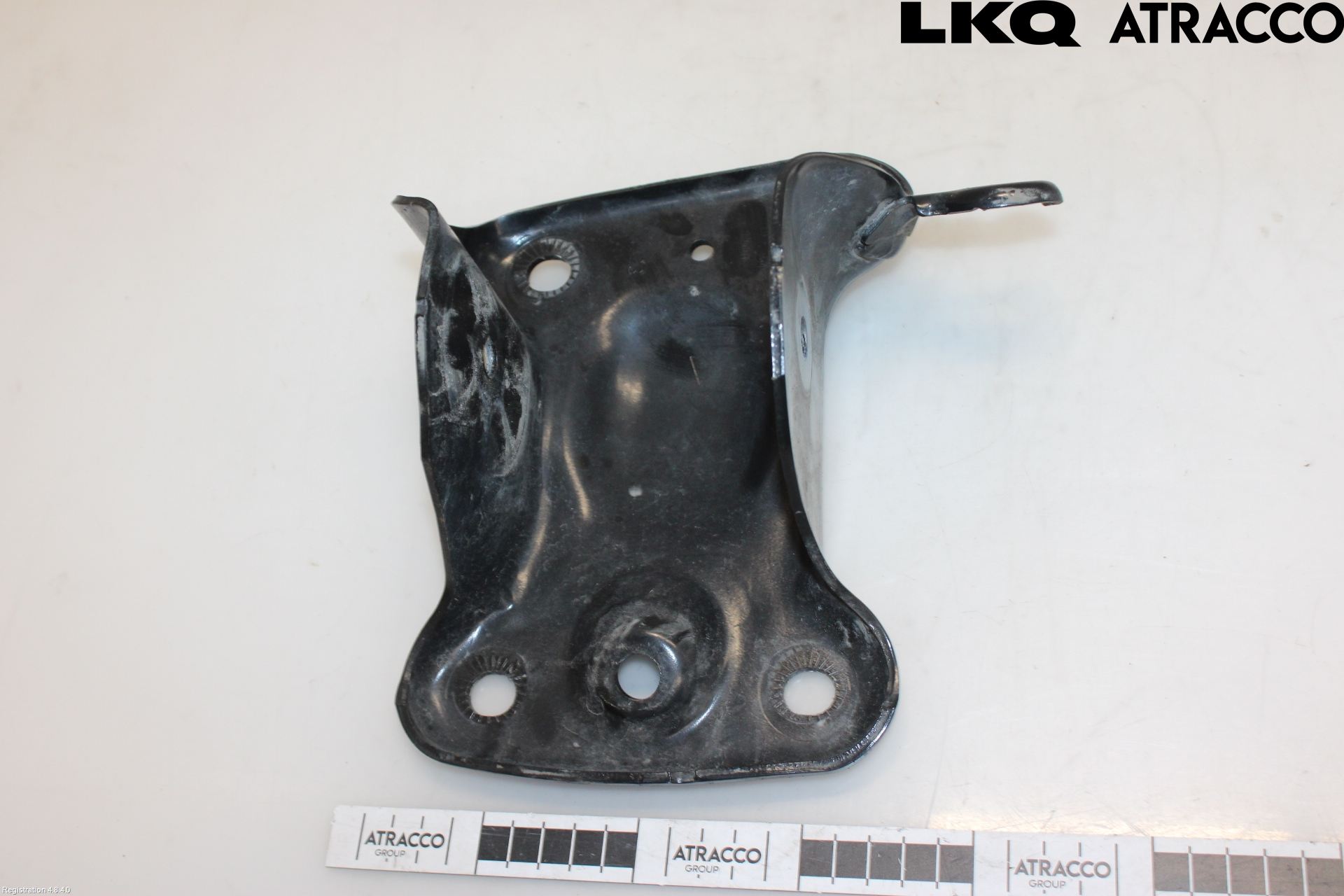 Skoda KAMIQ 20- Bakaxel Fäste