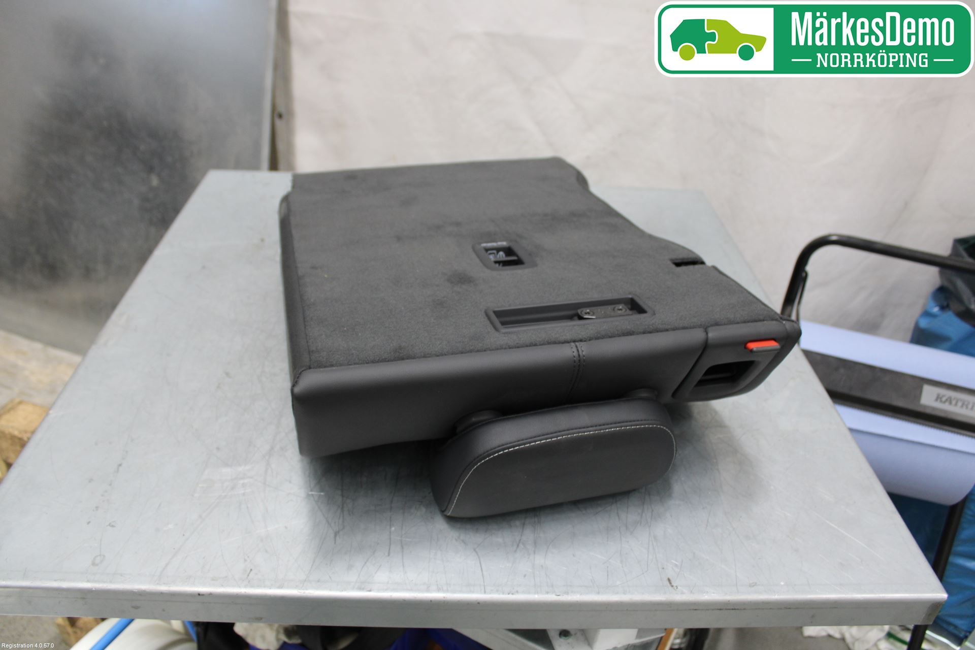 Audi A6 F2/C8 19- Inredning Baksäte