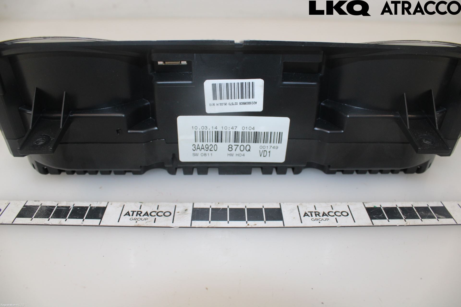 Volkswagen VW PASSAT 11-14 Instrument Komb