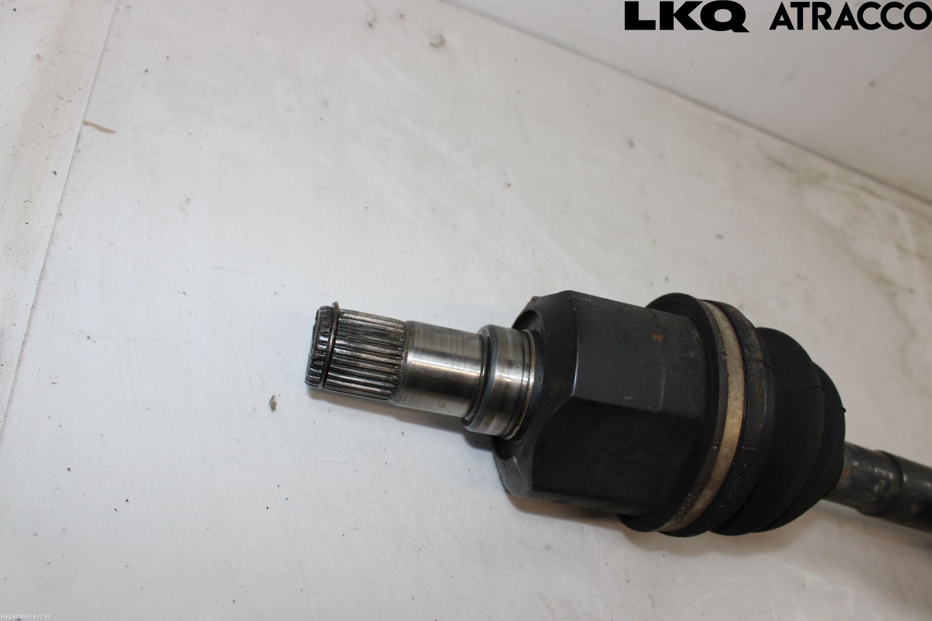 Hyundai i40 08-15 Drivaxel Fram Höger
