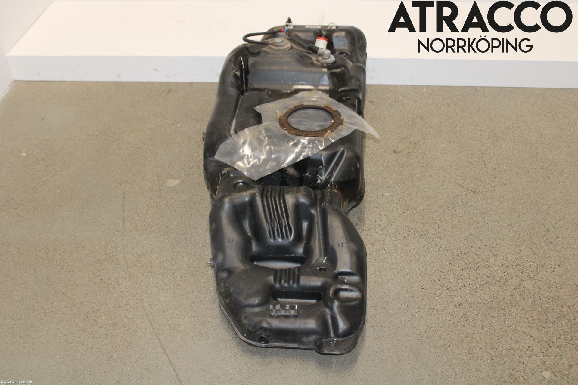 Toyota HILUX 16- Bränsletank Diesel