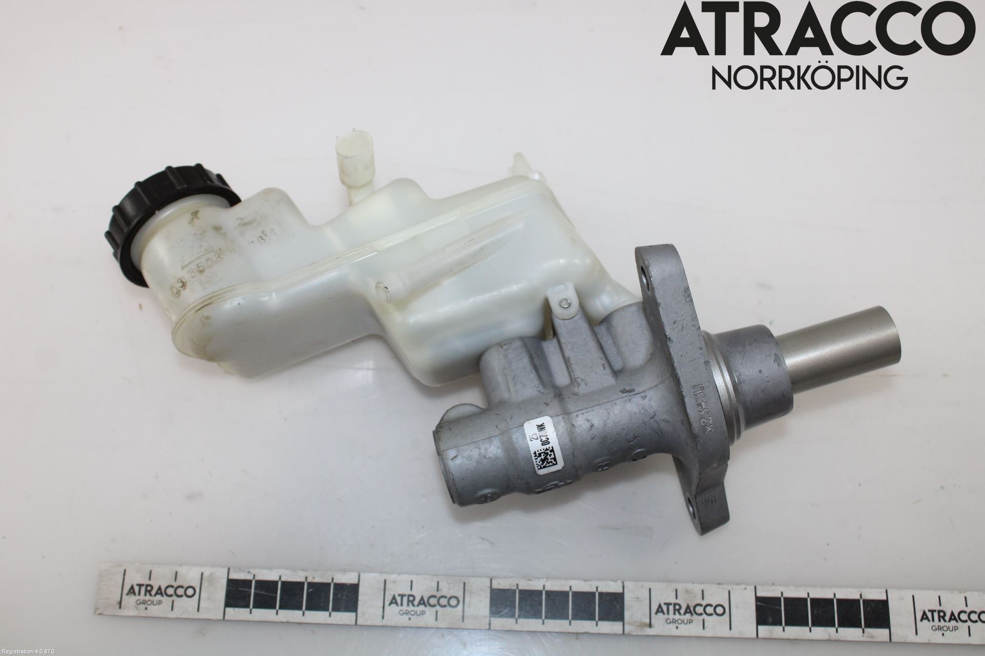 Toyota YARIS XP130 12-14 Broms Huvudcylinder