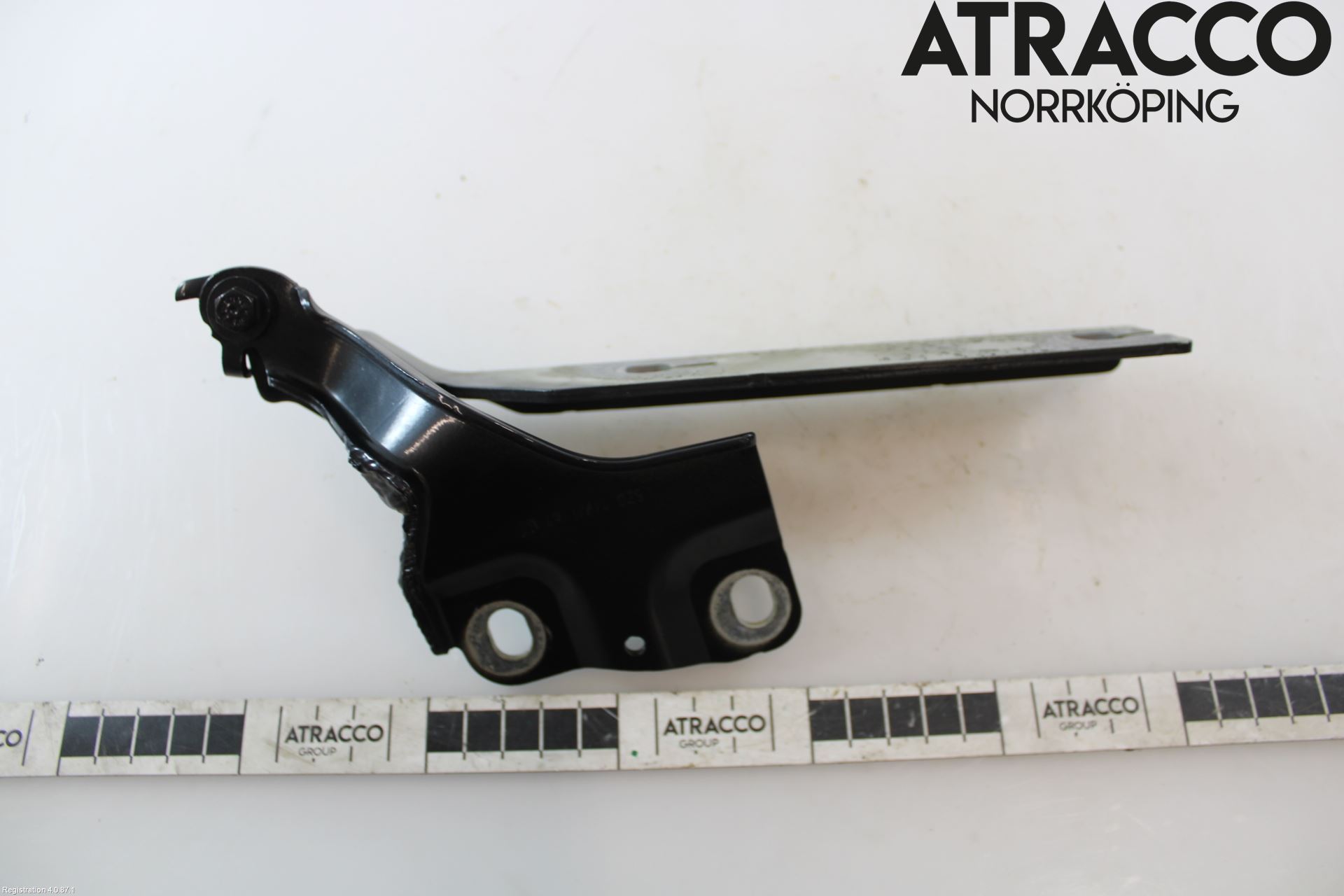 Audi A3/S3 8Y 21- Huvgångjärn