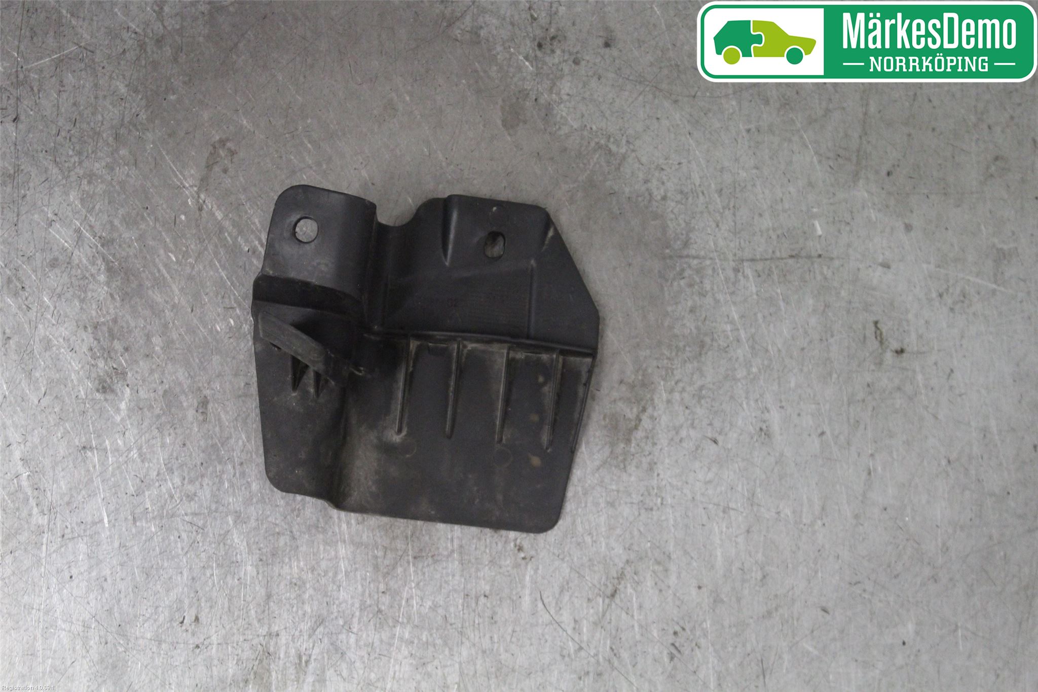 Skoda KAROQ 18- Skärm Inner