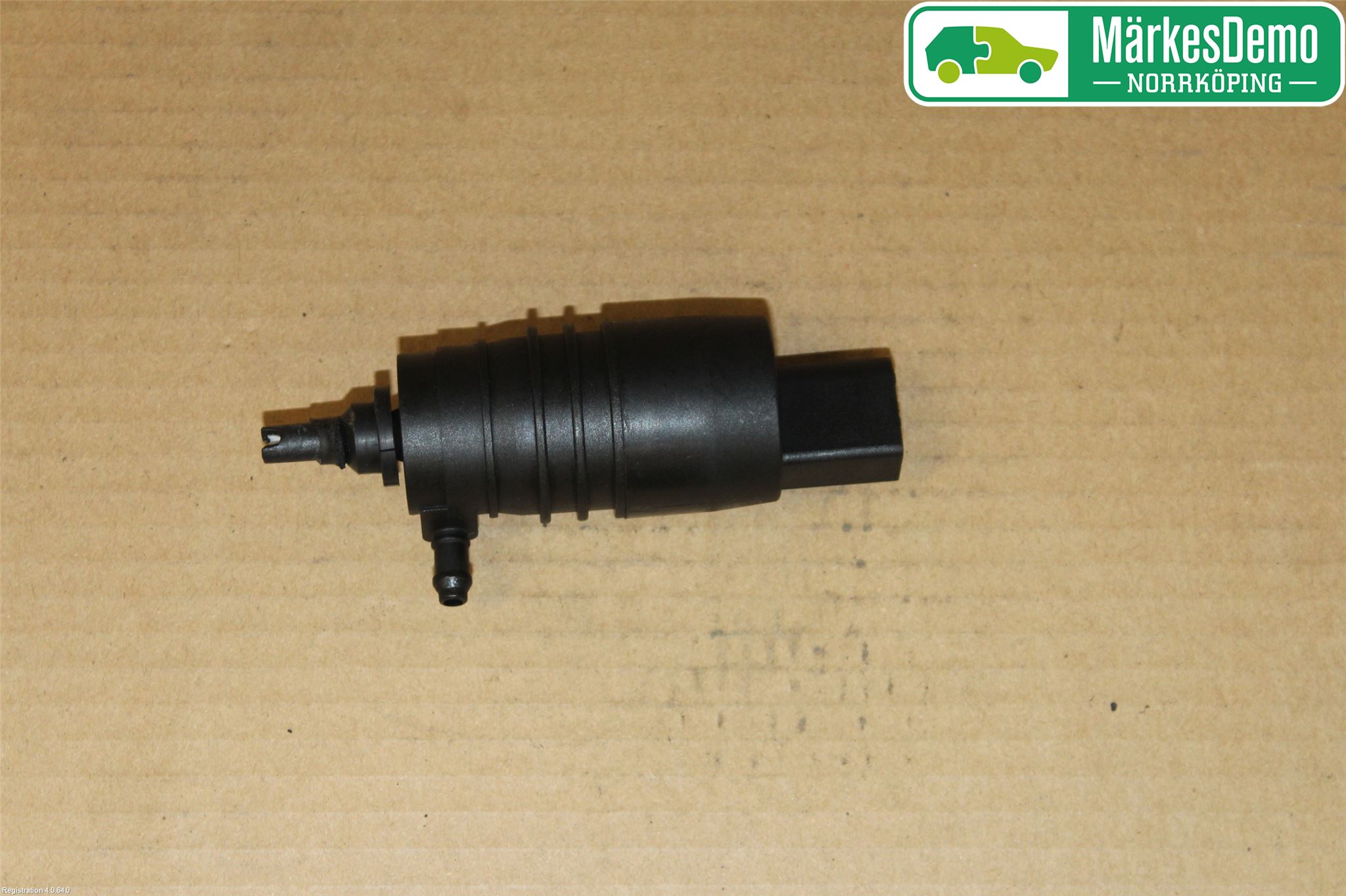 Mercedes-Benz MB E-KLASS (W211) 02-09 Spolarpump Vindruta