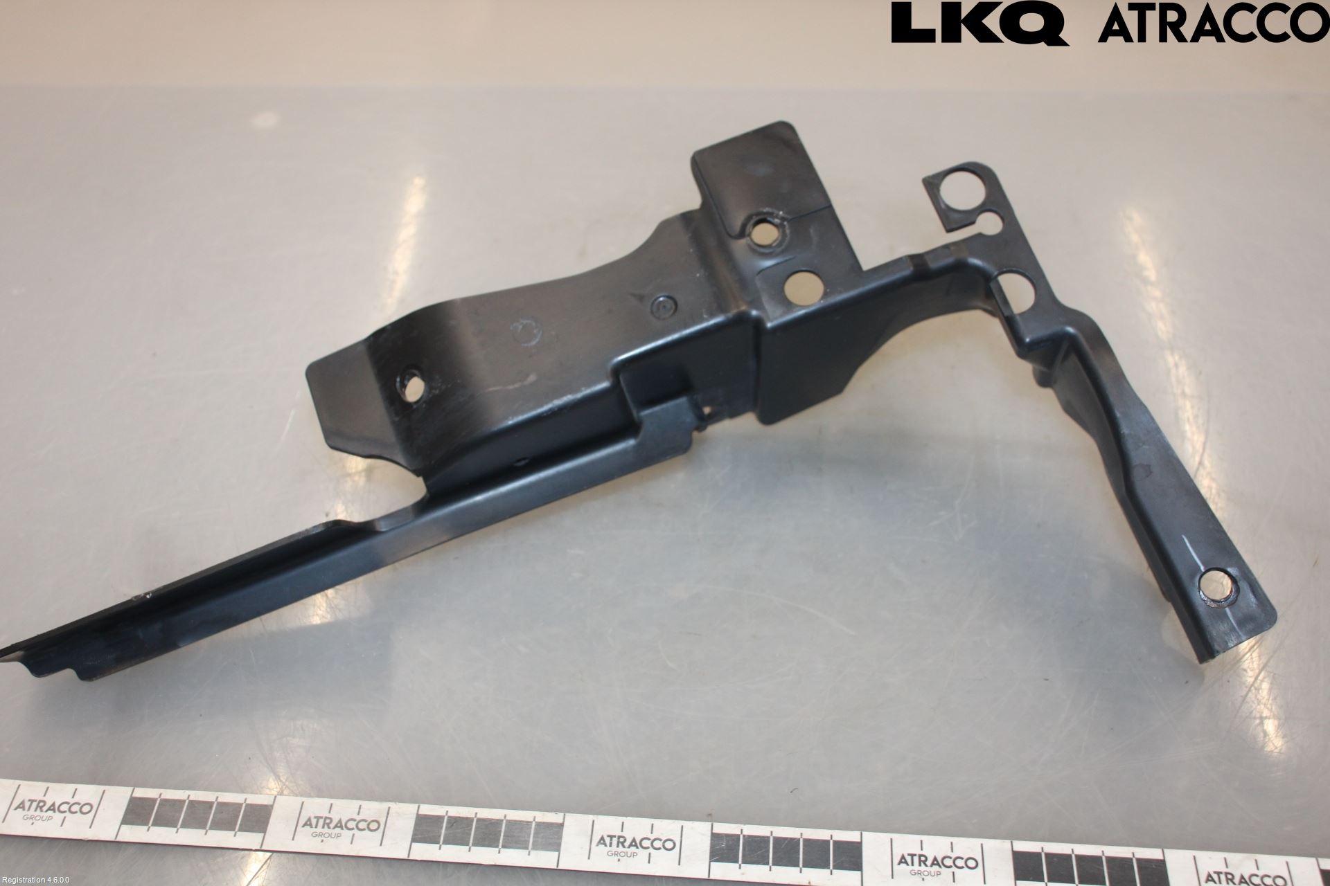 Jaguar F-PACE Deflektor Plåt-Plast Kylning