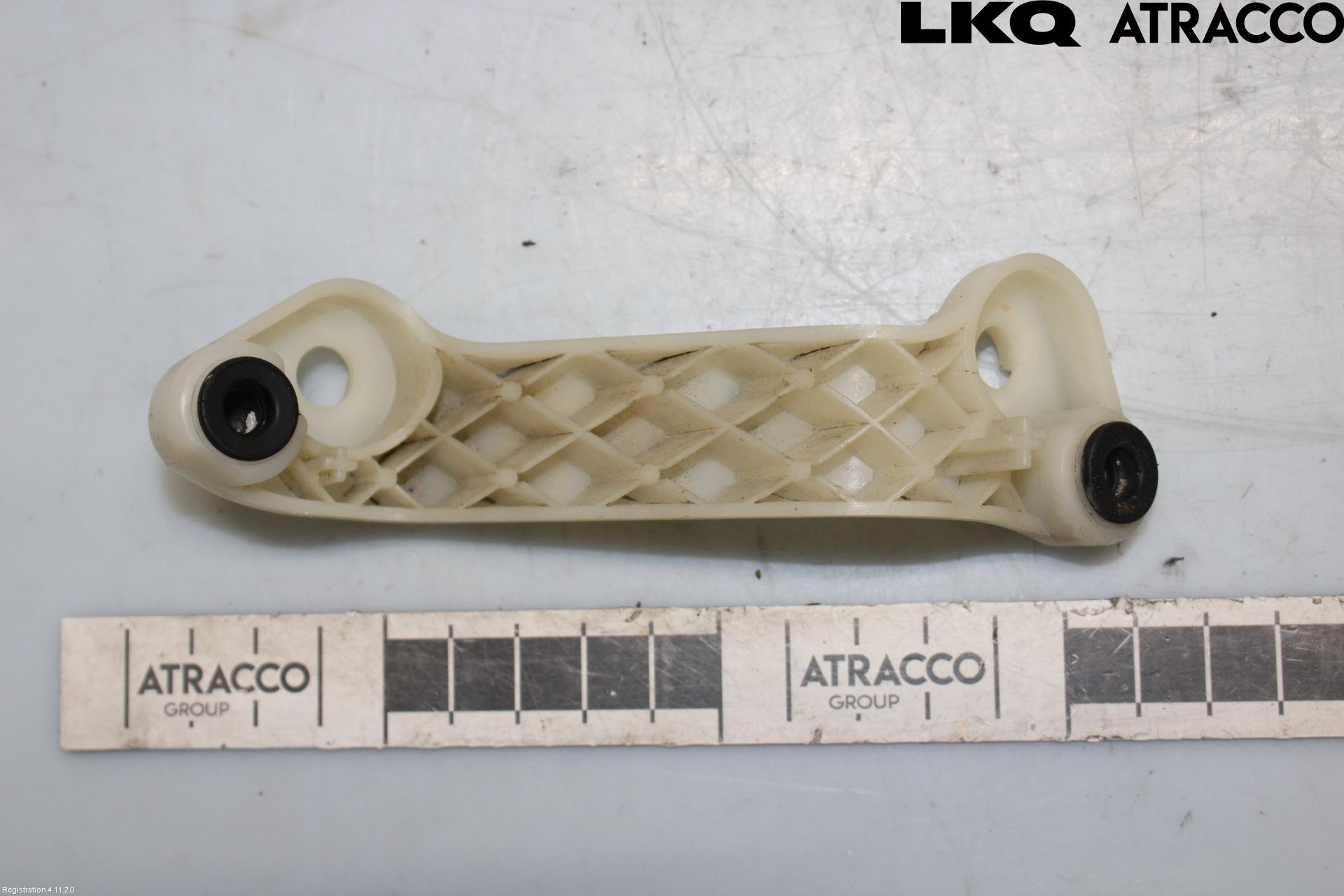 Audi A6/S6     05-11 Stötfångarfäste Bak Vä