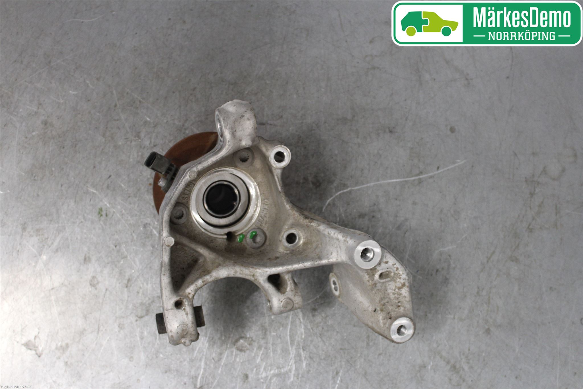 Skoda SUPERB 16-24 Hjullagerhus-Spindel Vä B