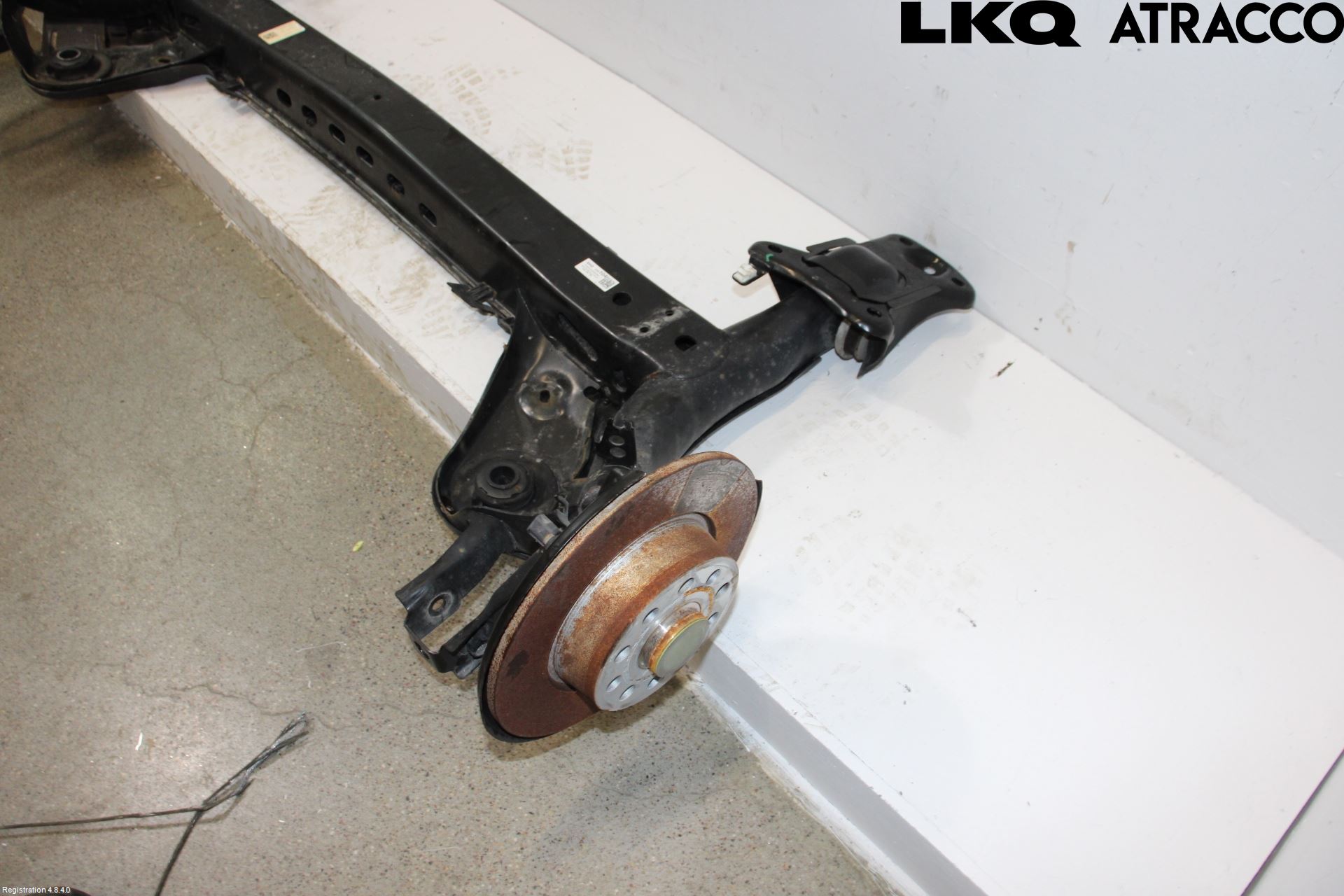 Volkswagen VW GOLF / E-GOLF VIII 20- Bakaxel