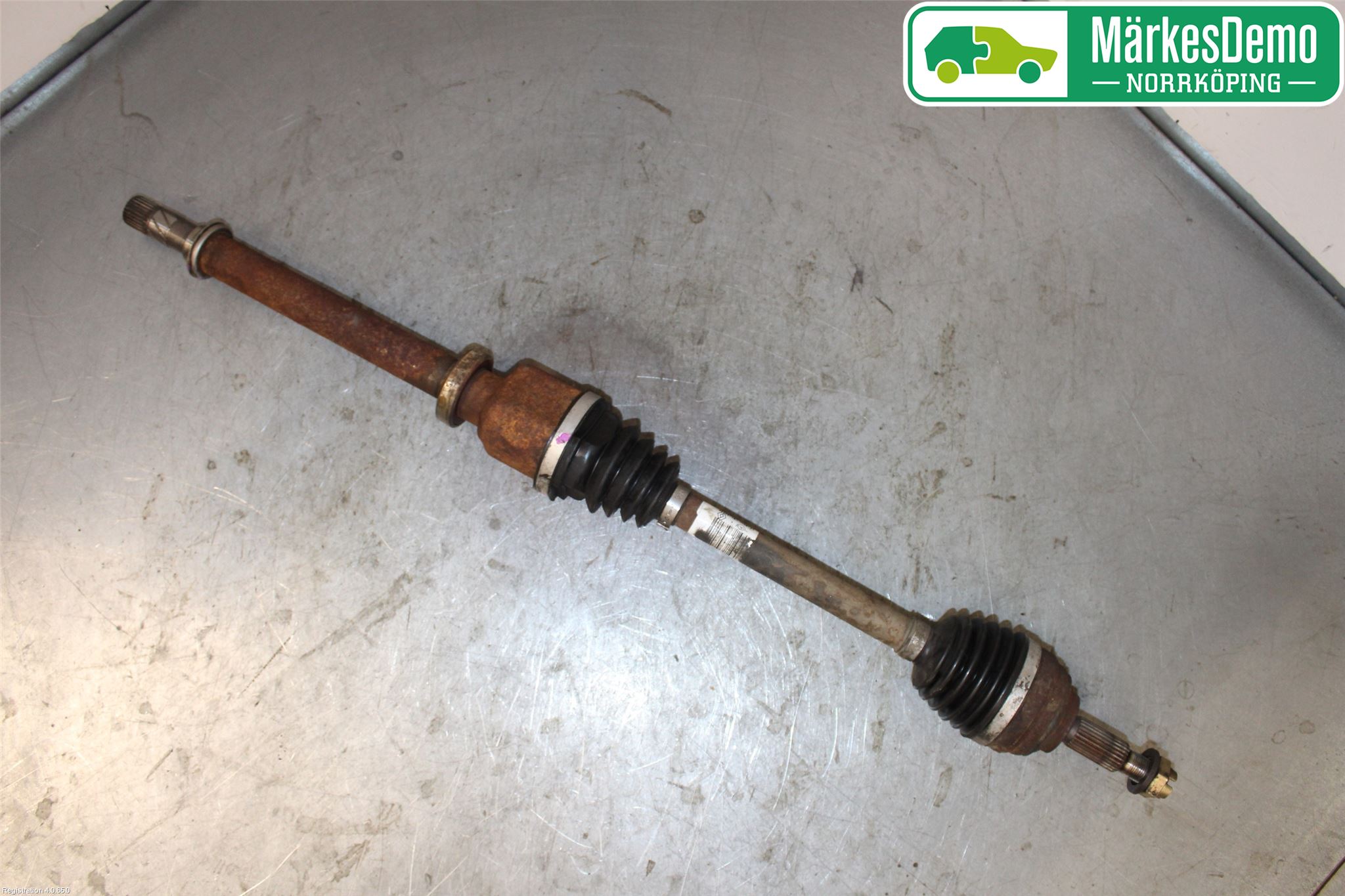 Renault CLIO III  06-09 Drivaxel Fram Höger