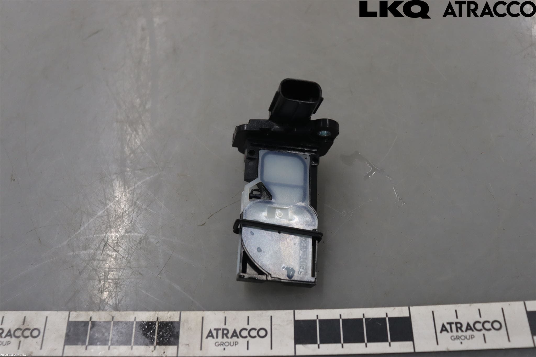 Toyota YARIS XP21 20- Injluftmassamätare