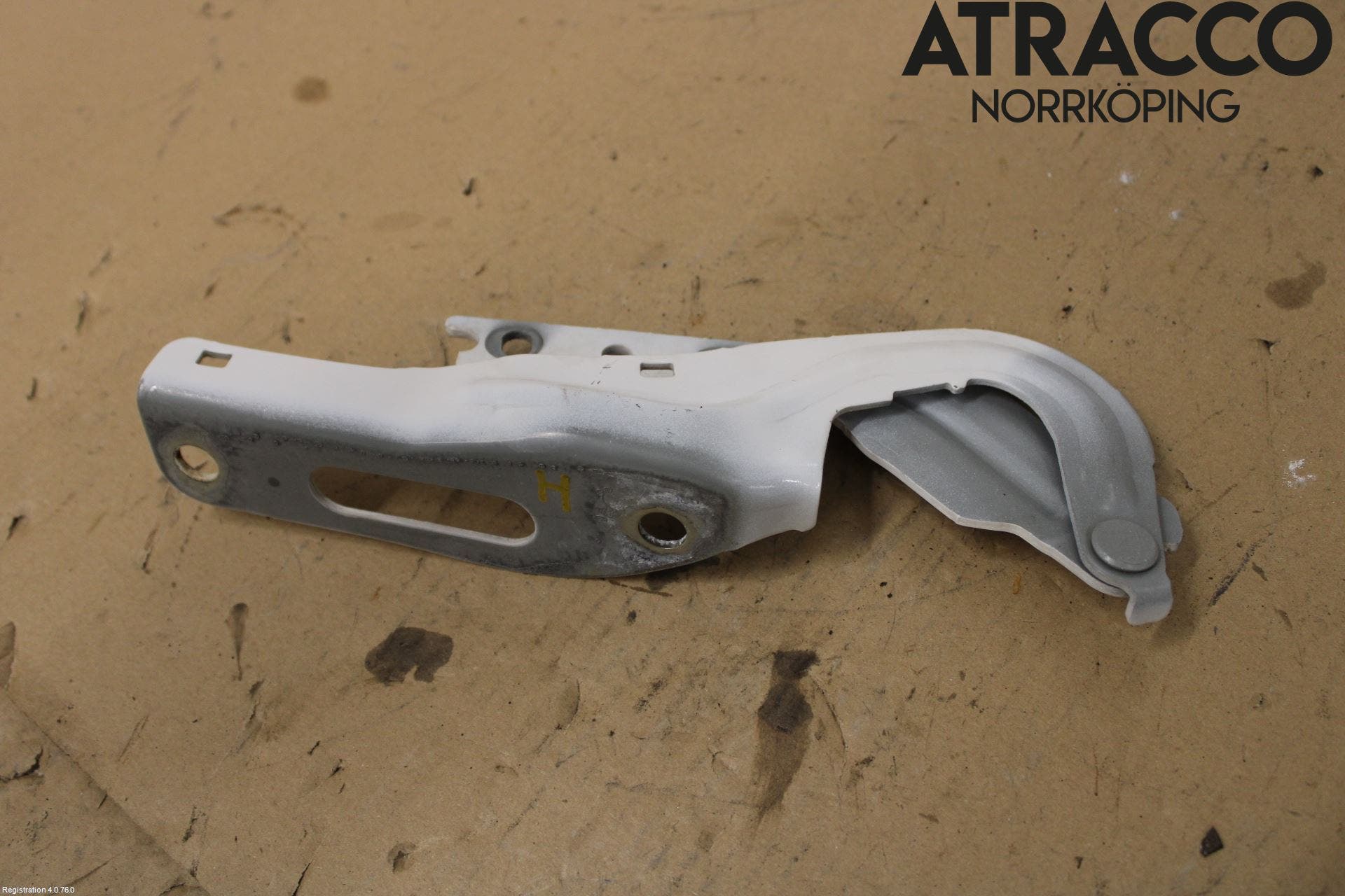 Seat IBIZA V 17-20 Huvgångjärn