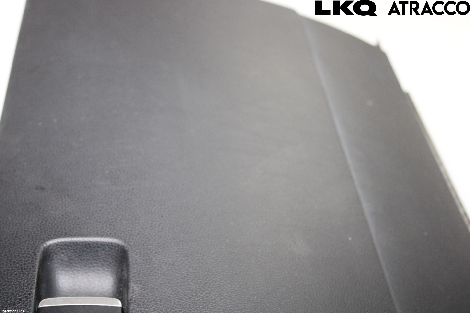 Volkswagen VW PASSAT 15-19 Handskfack