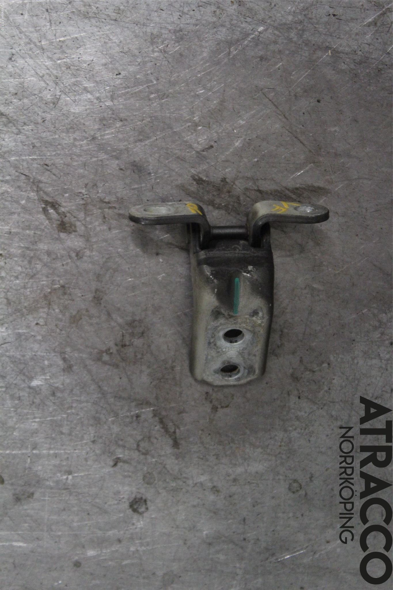 Hyundai SANTA FE 06-12 Dörrgångjärn