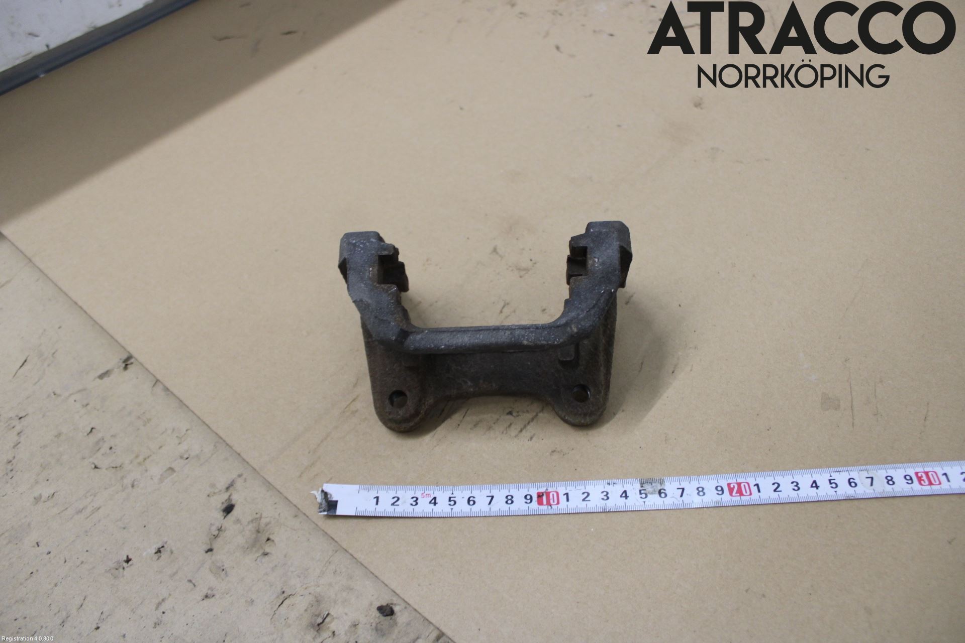 Toyota RAV4 19- Bromsokshållare