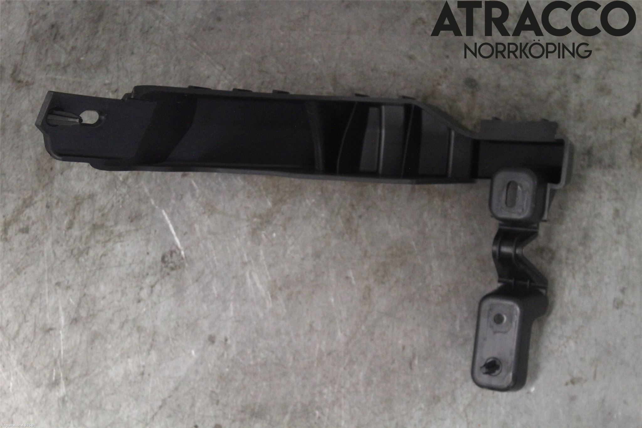 Jaguar I-PACE 18- Stötfångarfäste Bak Hö