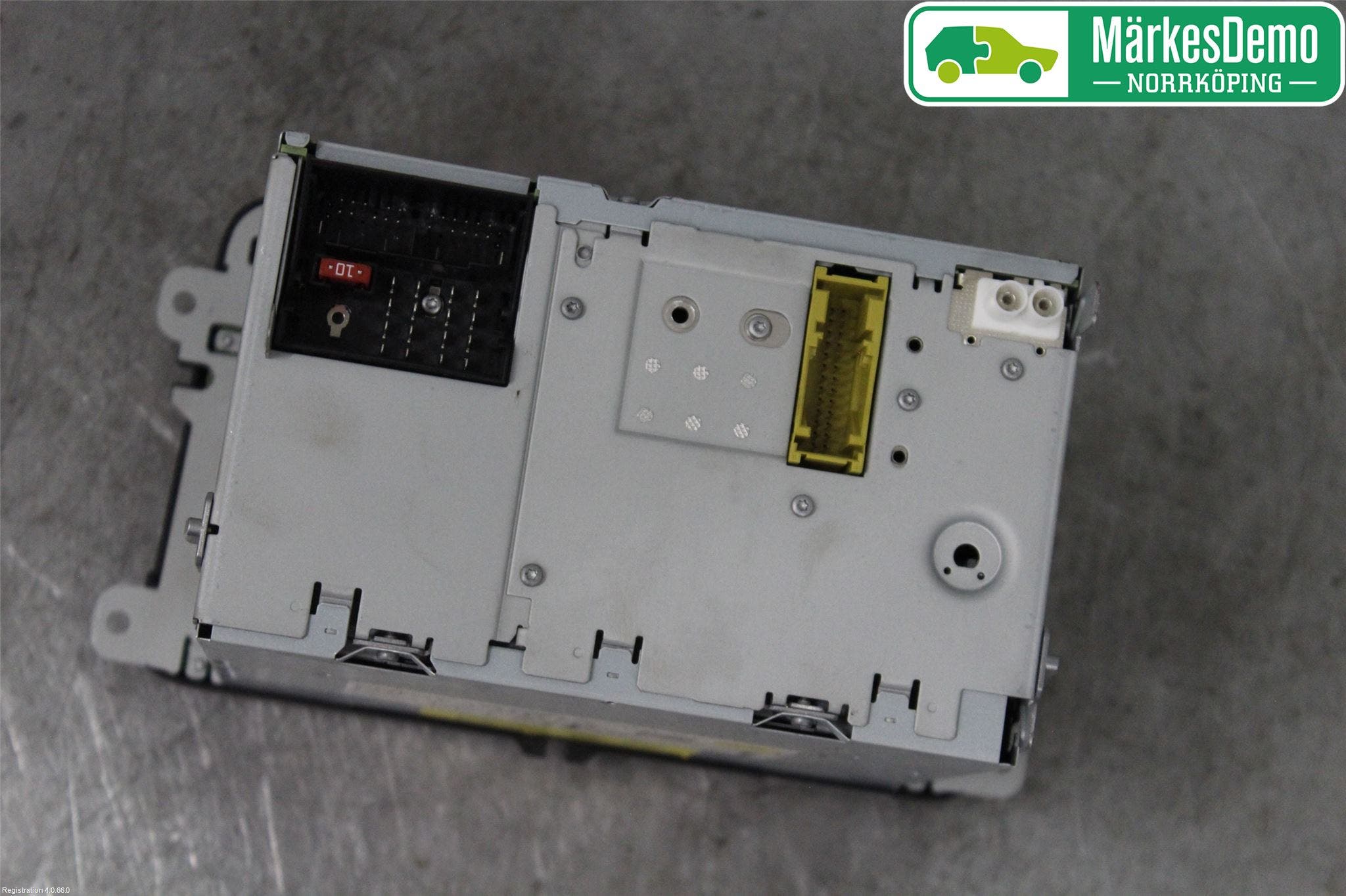 Volkswagen VW GOLF PLUS/CROSS GOLF 04-14 Cd Radio - Multimediapanel