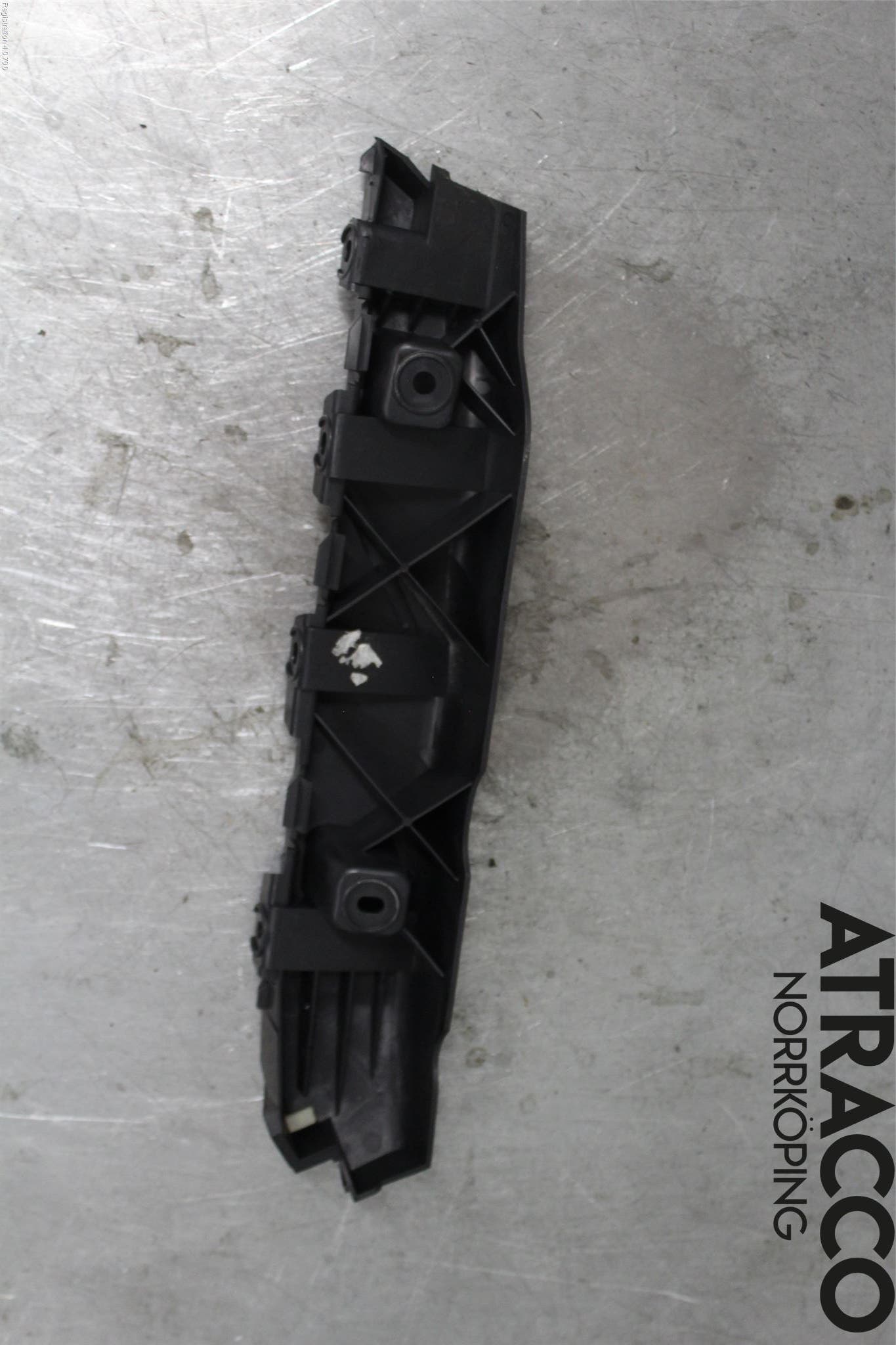 Seat ALTEA Stötfångarfäste Bak Vä