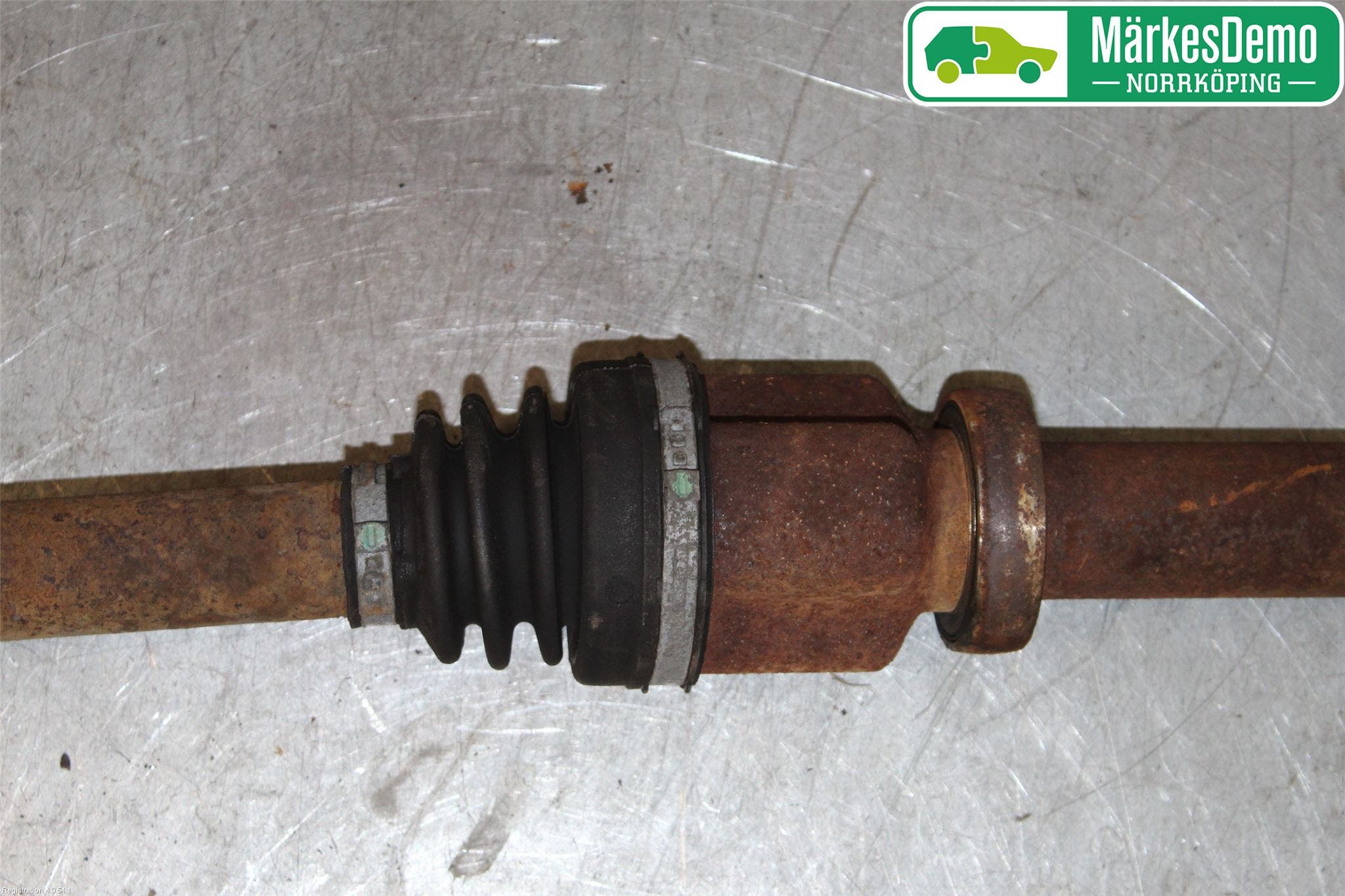 Volvo S40 08-12 Drivaxel Fram Höger