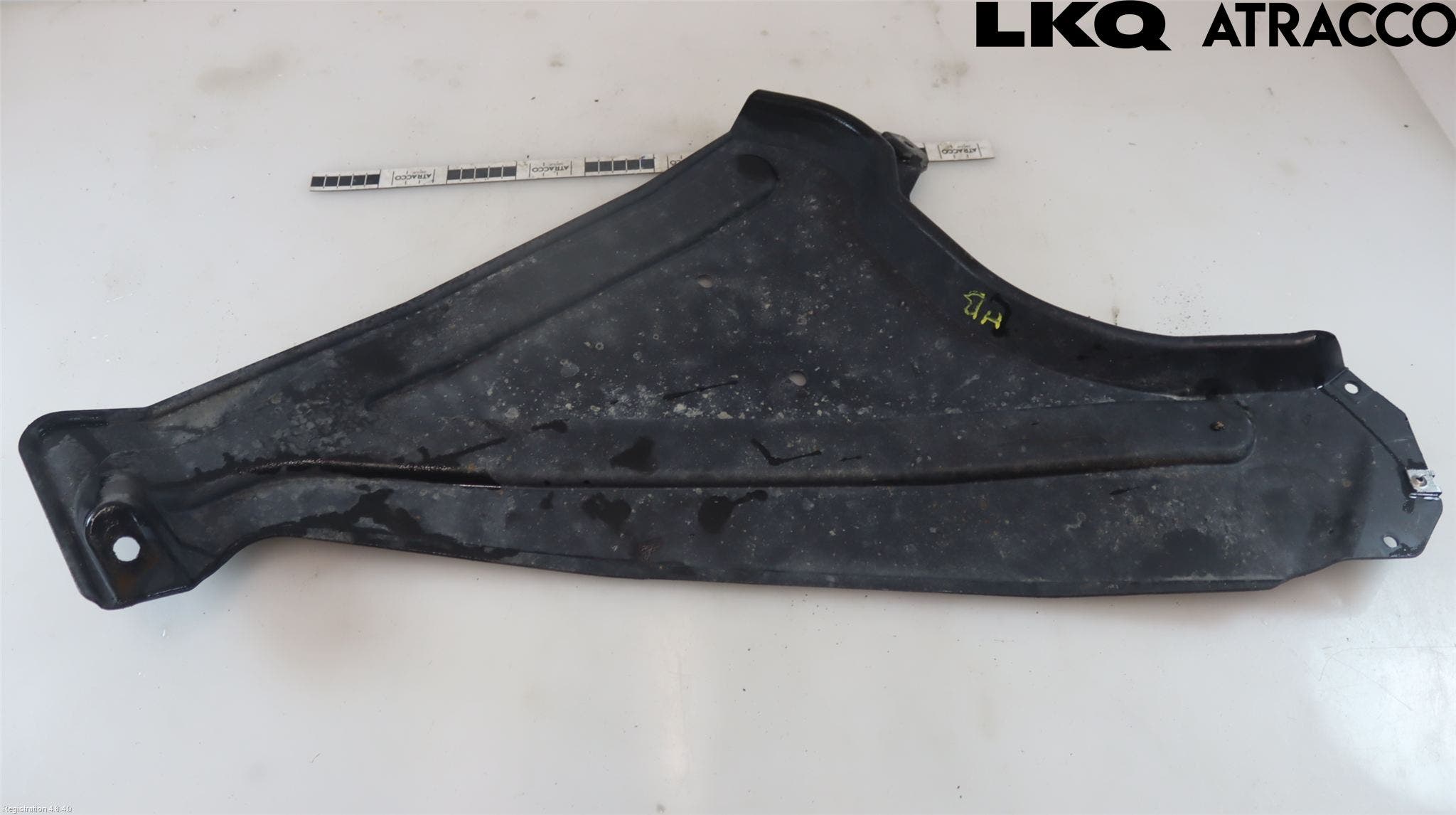 Audi Q7/SQ7 Hasplåt Plåt-Plast