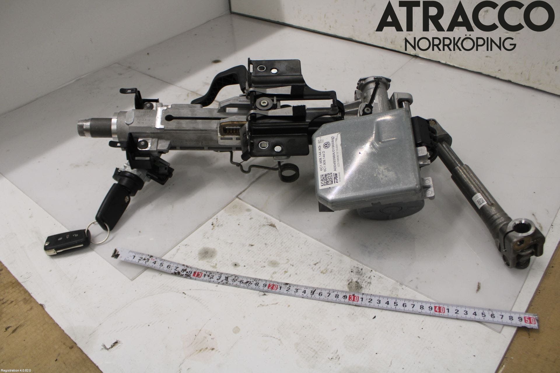 Volkswagen VW POLO 10-17 Rattaxelagg Med Inb Servo