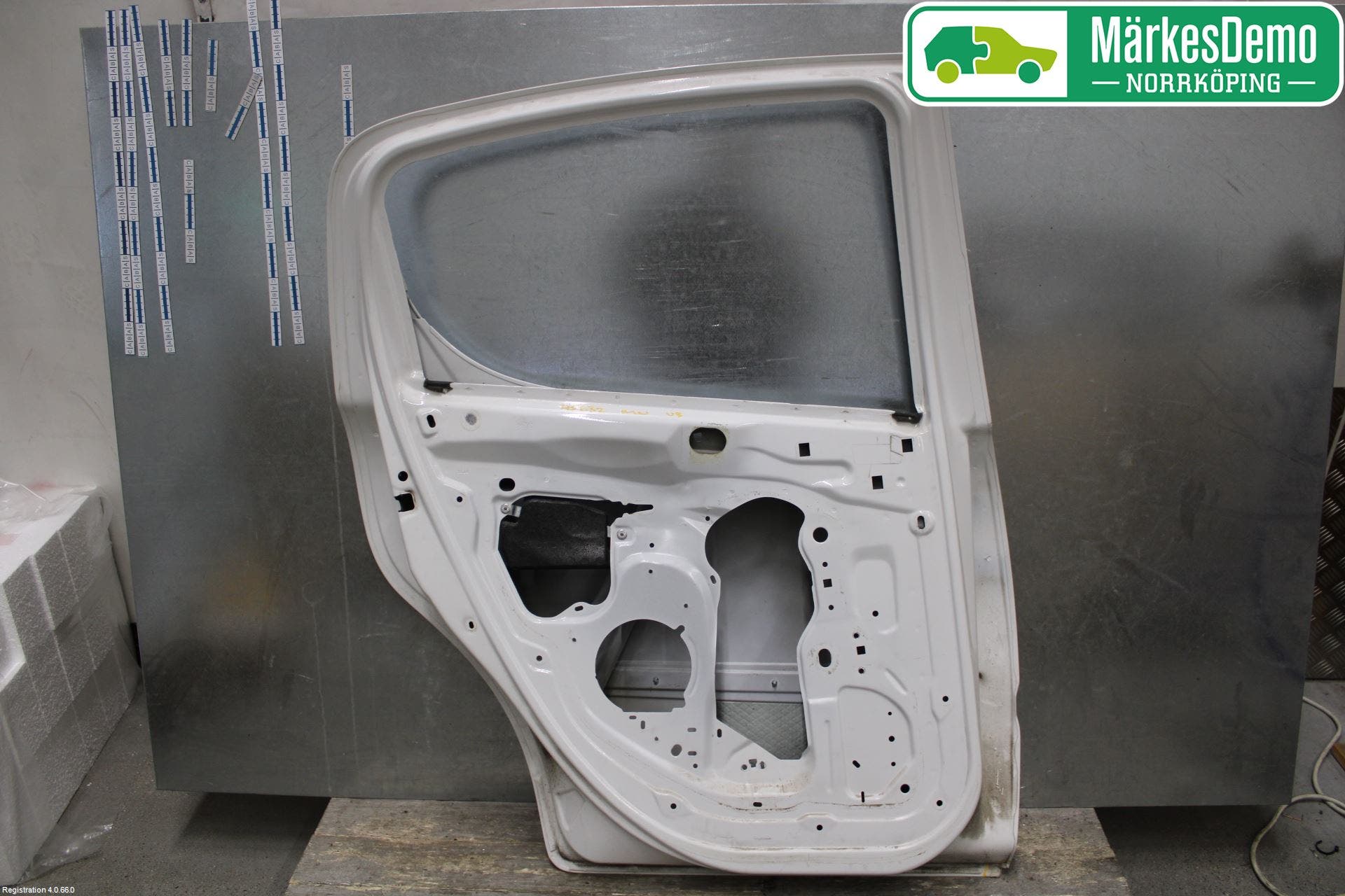 Peugeot 207 Dörr Bak Vänster