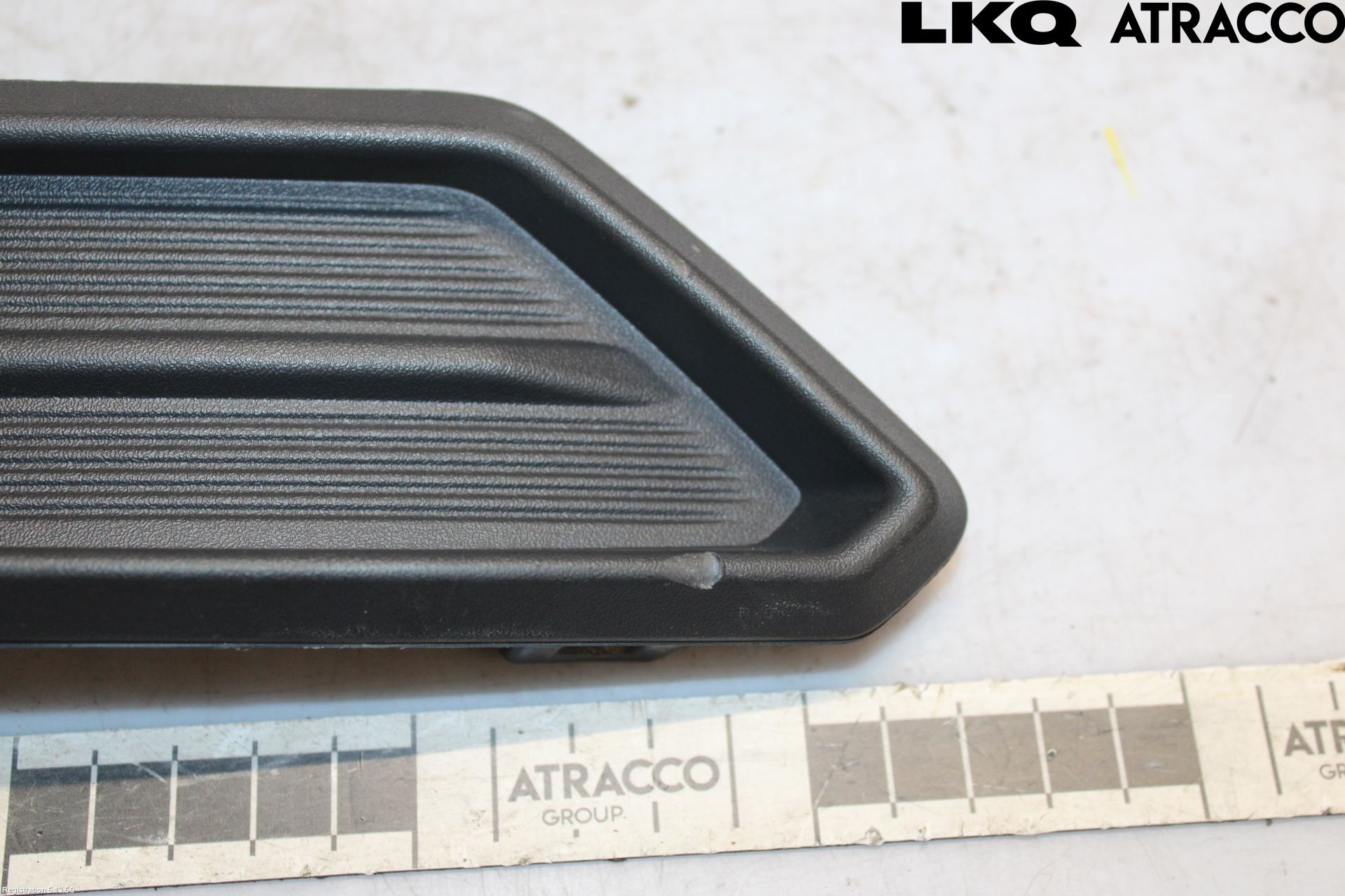 Seat ATECA 16->> Stötfångardel Bak Hö