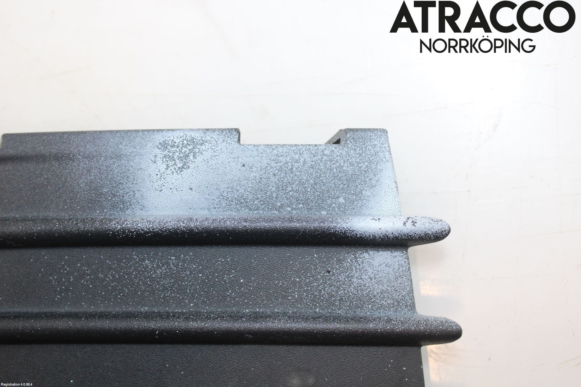 Volvo V50 04-07 Grilldel Höger