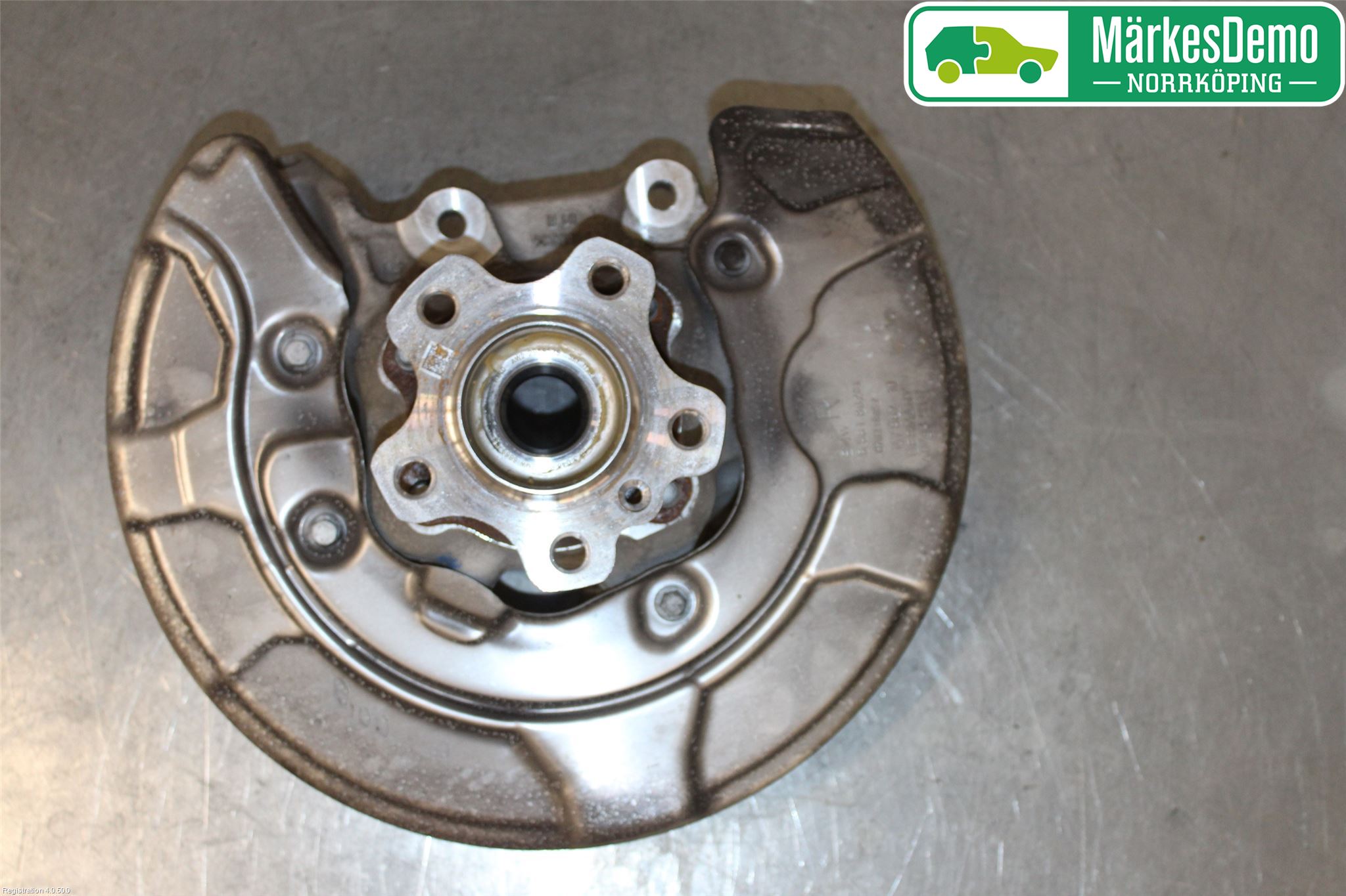 BMW 5 G30/G31/F90 17-23 Hjullagerhus-Spindel Hö B
