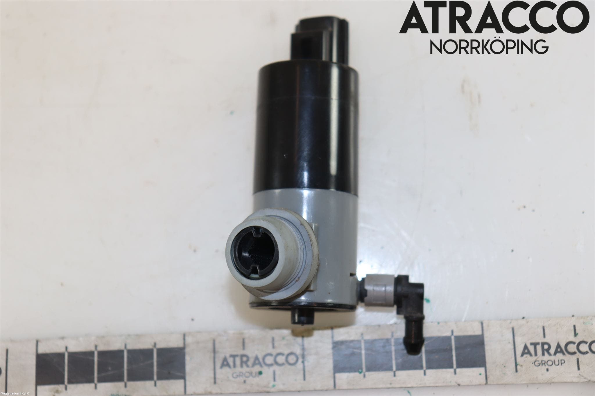 Volvo S90 17->> Spolarpump Vindruta