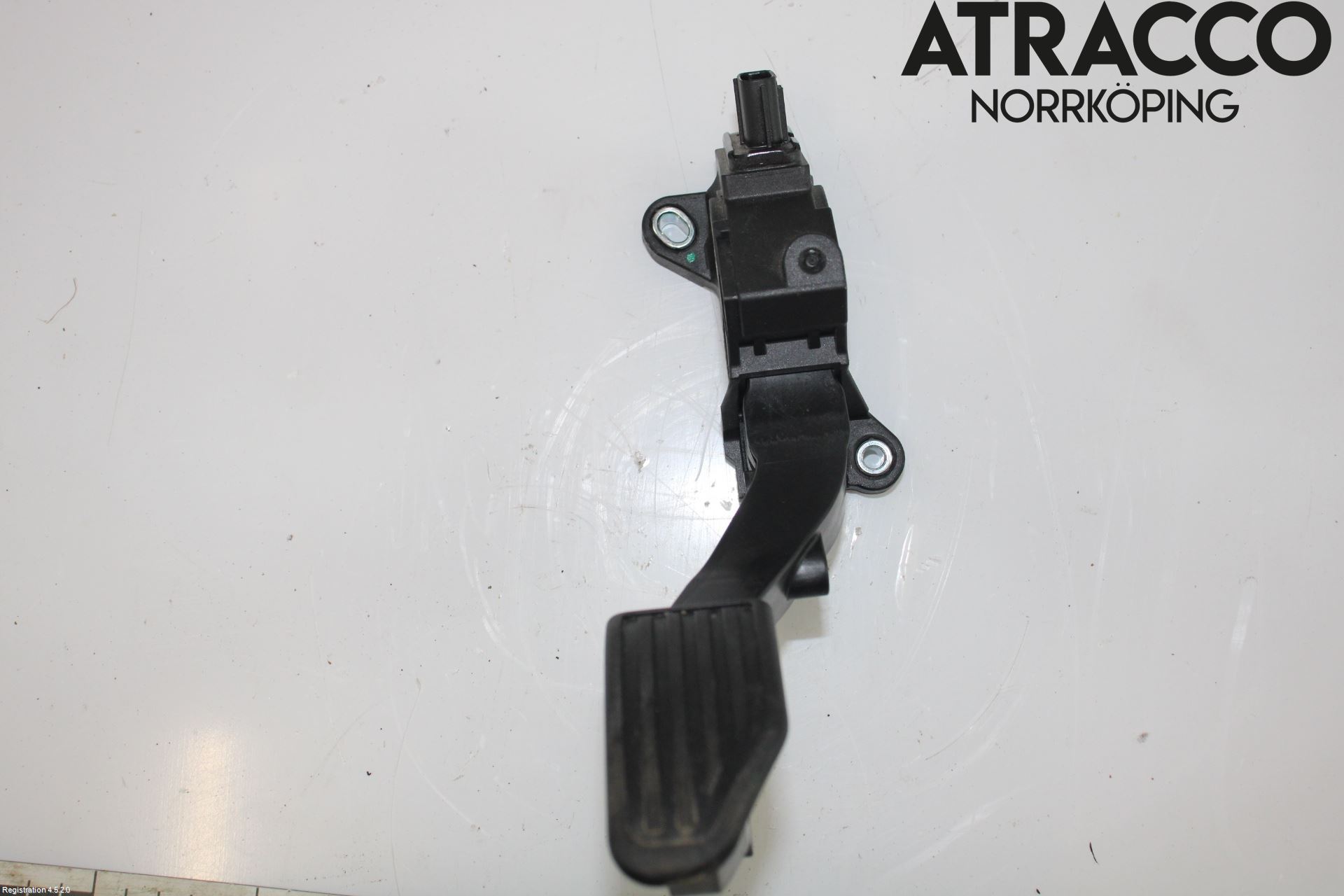 Toyota YARIS XP130 15-20 Gaspedal