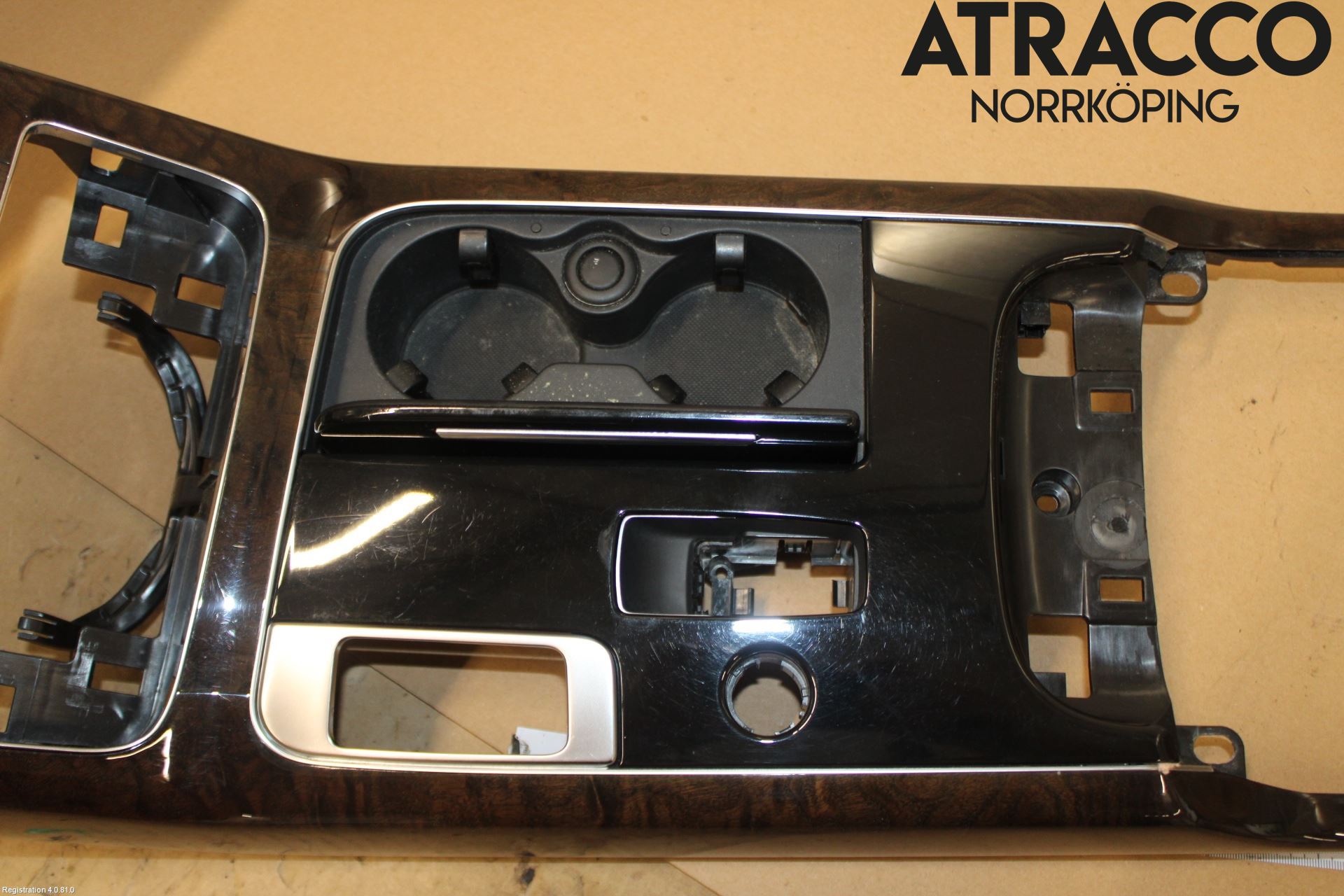 Audi A8/S8 4H 10-17 Instrumentkonsoll Mitt